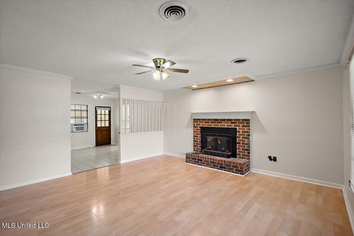 244 Massey Circle Property Photo 8