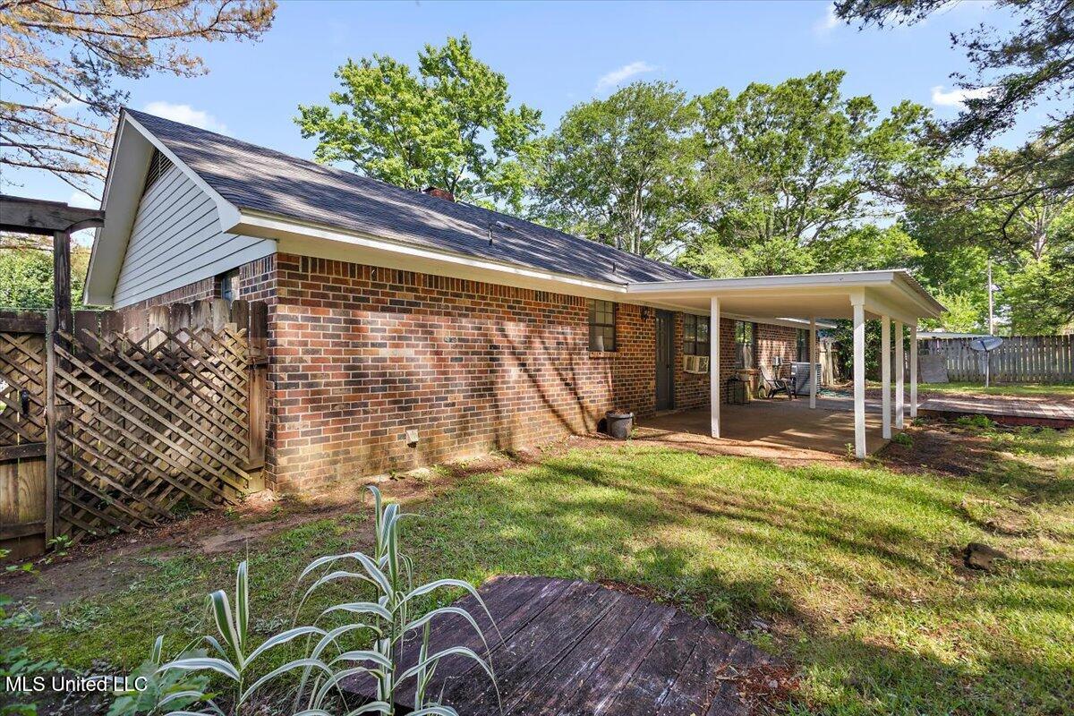 244 Massey Circle Property Photo 33