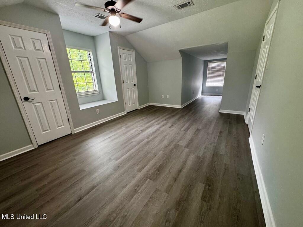 3099 Longfellow Drive Property Photo 19