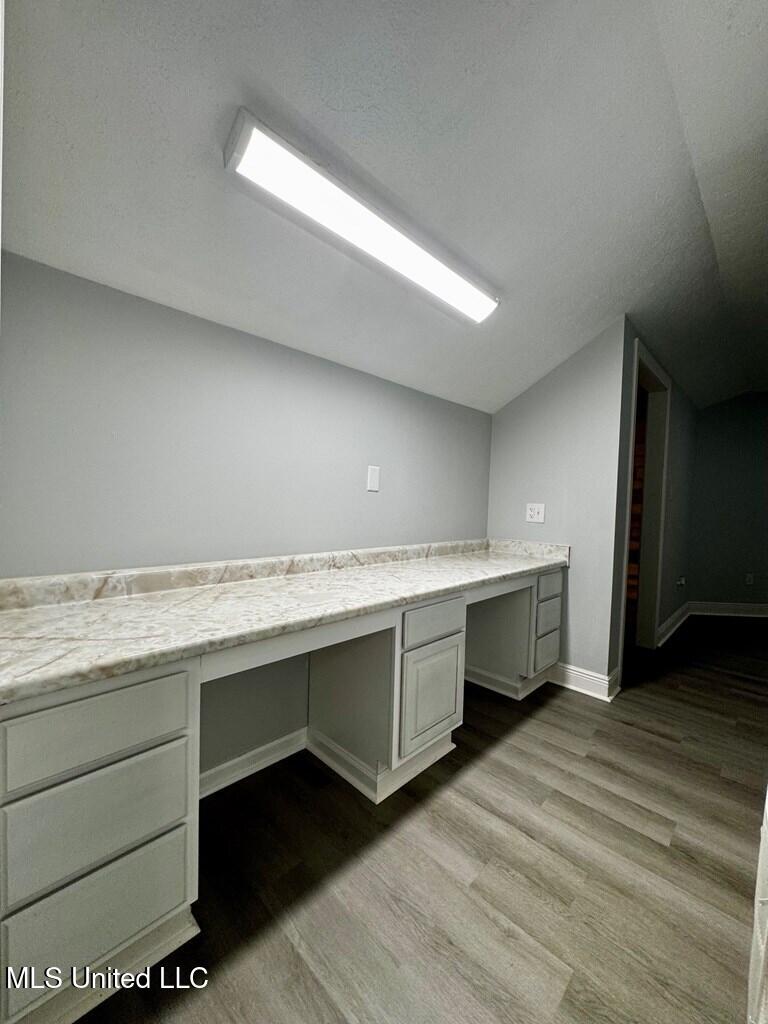 3099 Longfellow Drive Property Photo 20