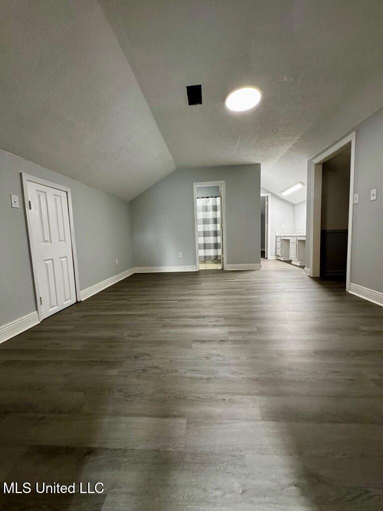 3099 Longfellow Drive Property Photo 22