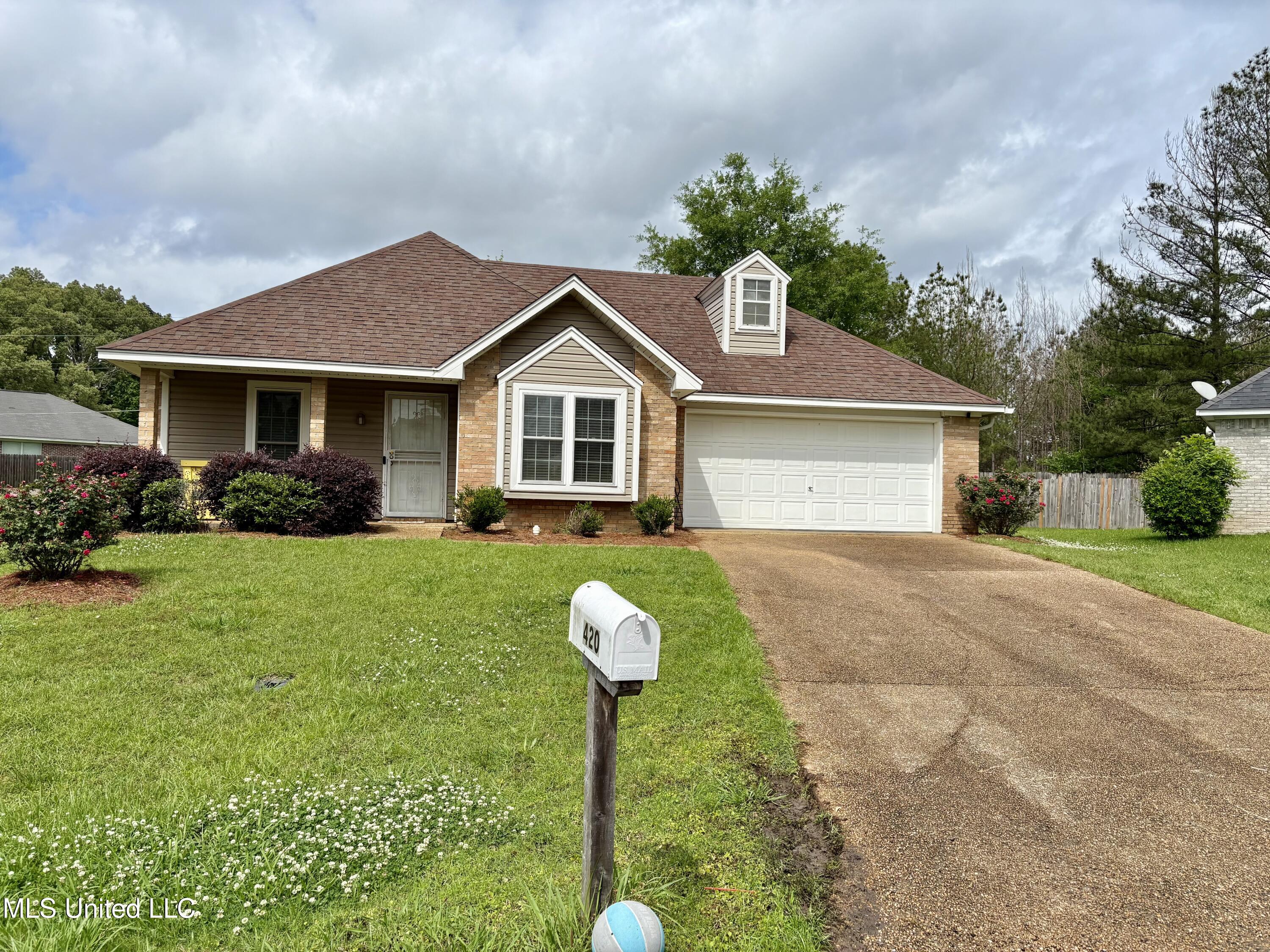 420 Vining Court Property Photo