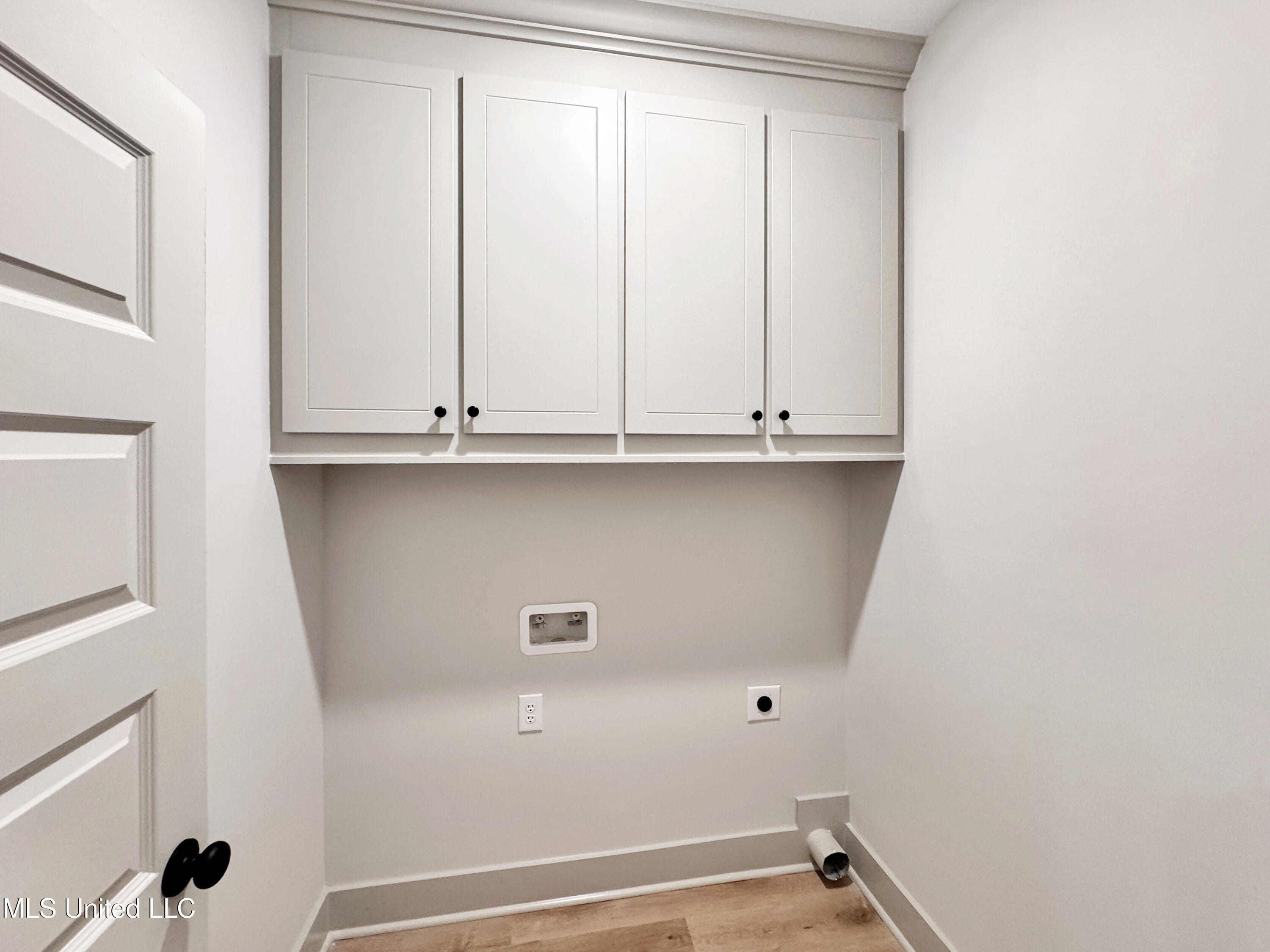 747 Magnolia Point Circle Property Photo 12