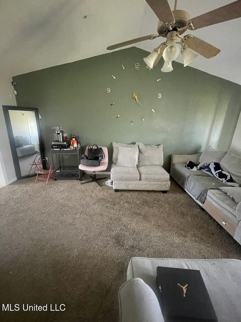 1111 W Meadow Lake Circle Property Photo 4