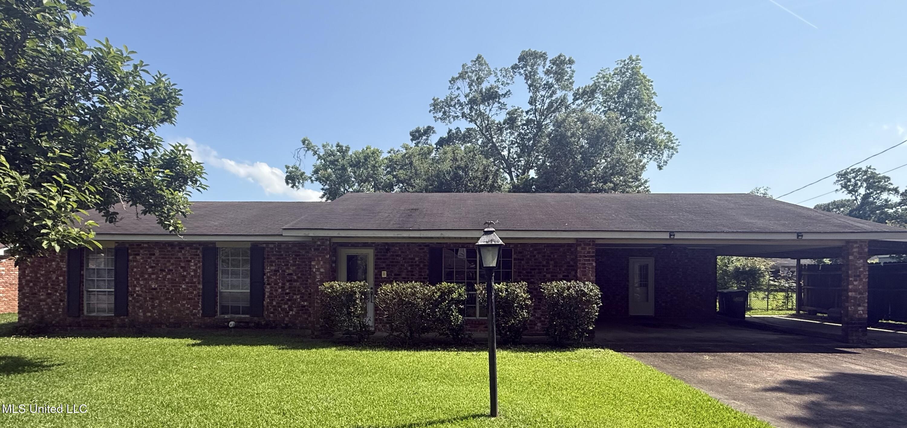 104 Mcgregor Way Property Photo 1