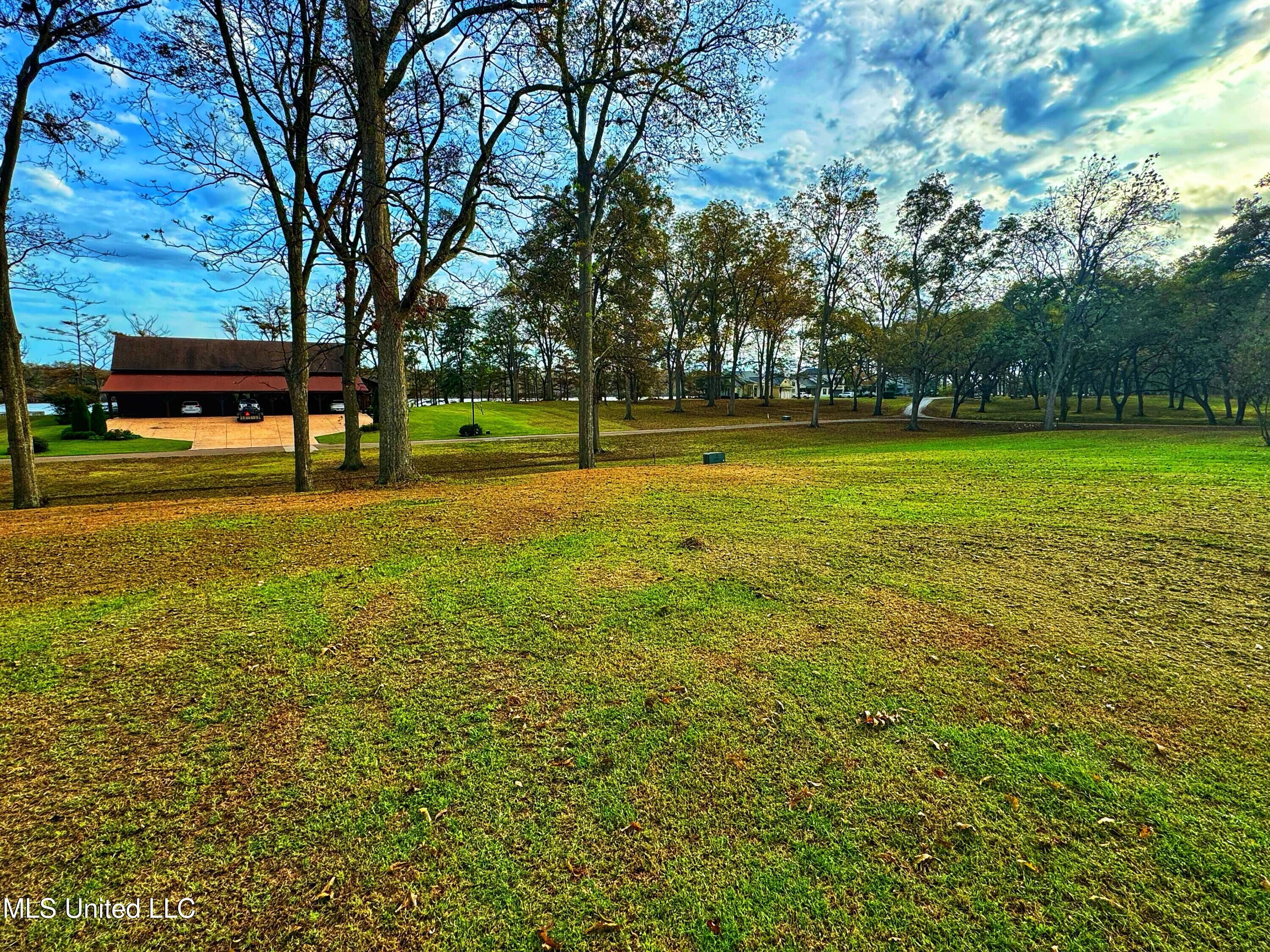 7 Yazoo Pass Drive Property Photo 8