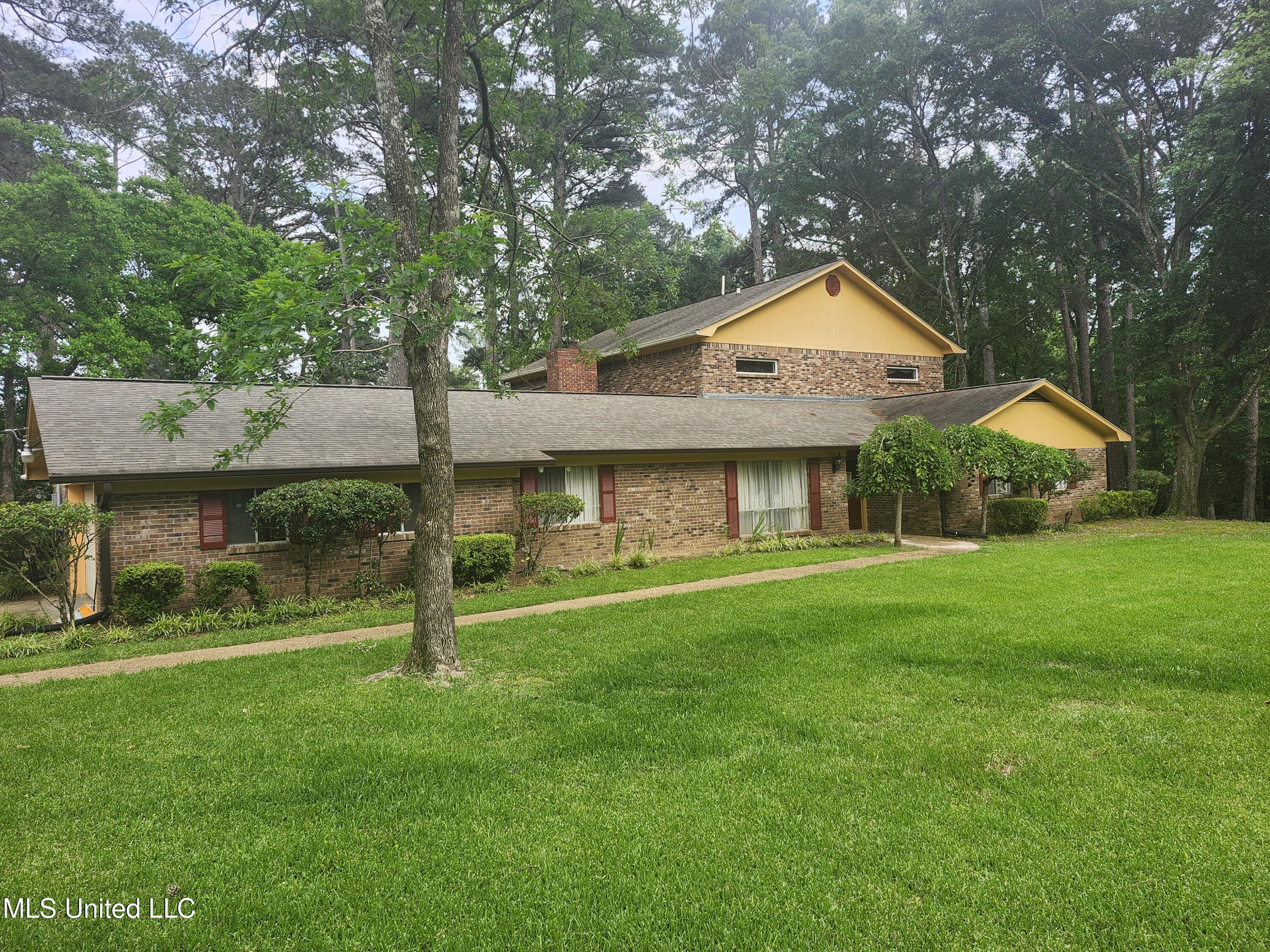 3830 Forest Hill Road Property Photo 1