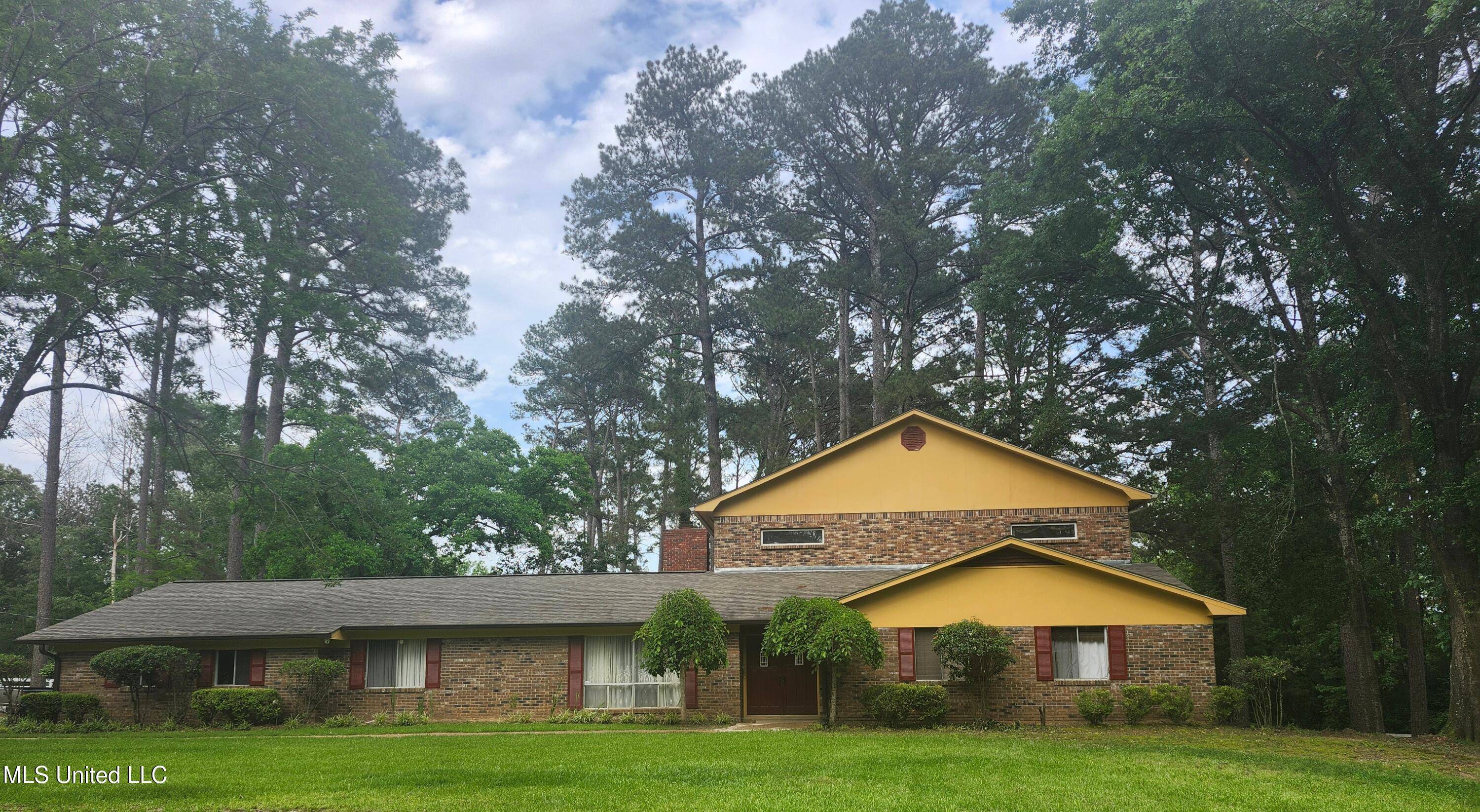 3830 Forest Hill Road Property Photo 2