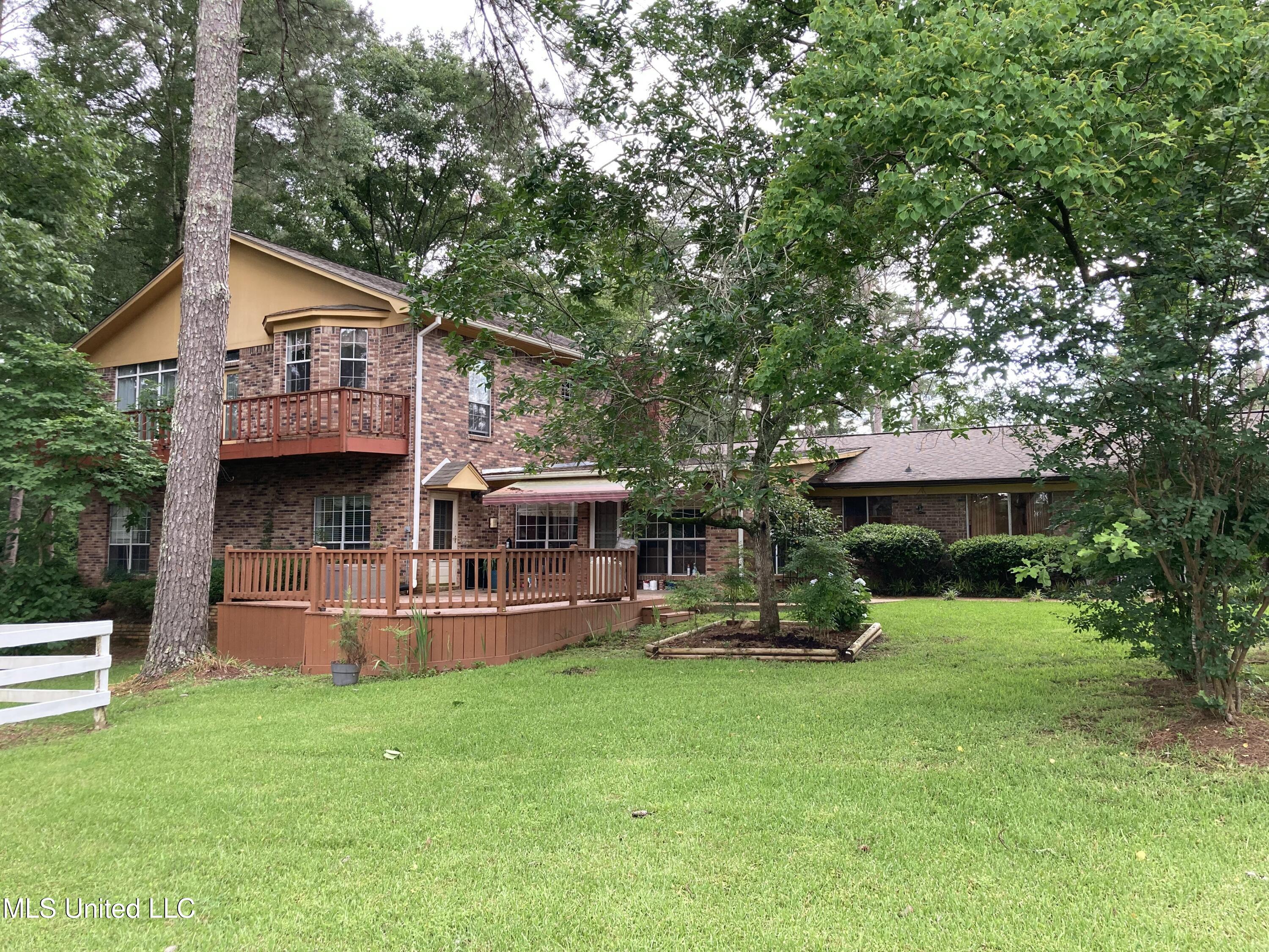 3830 Forest Hill Road Property Photo 3