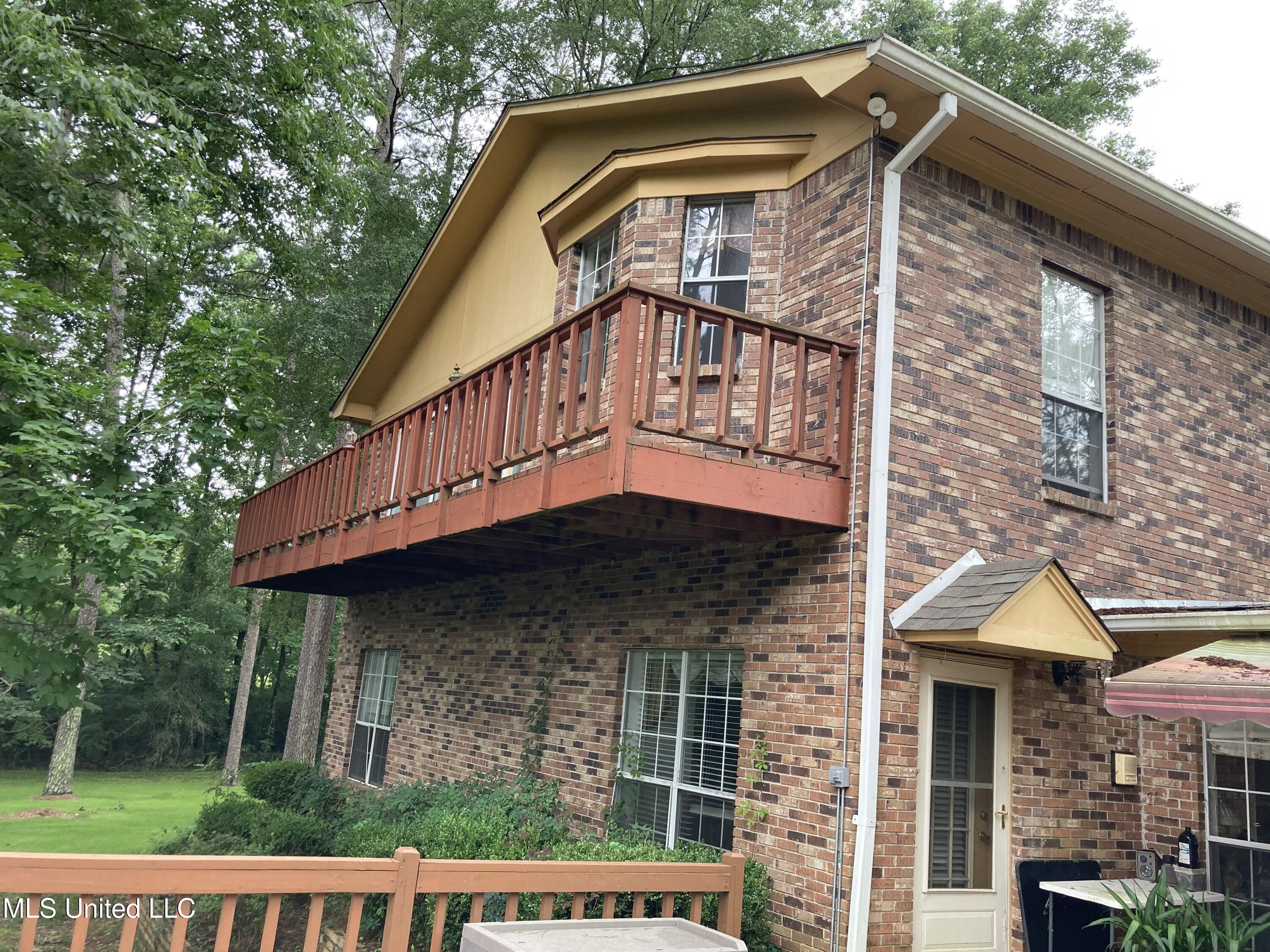 3830 Forest Hill Road Property Photo 4