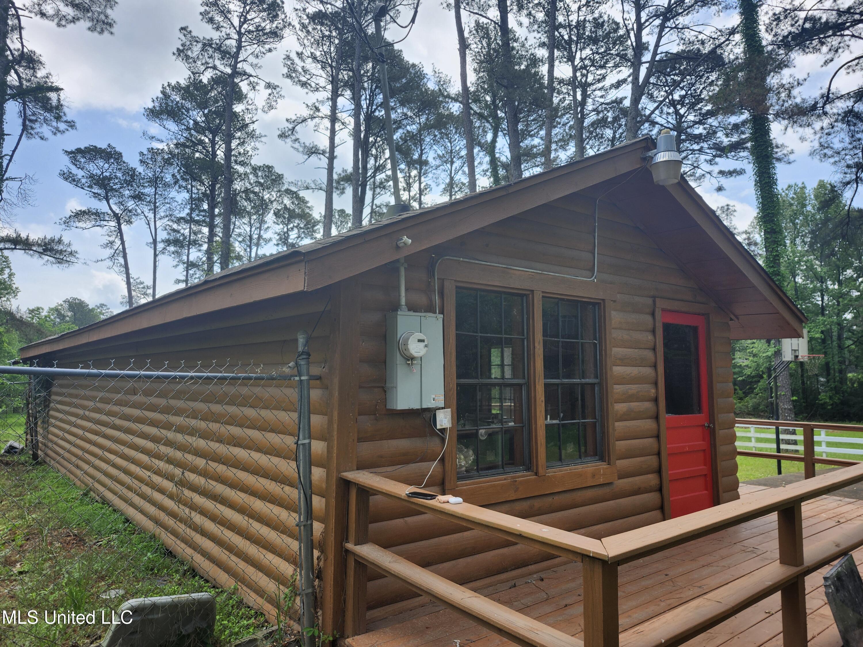 3830 Forest Hill Road Property Photo 12