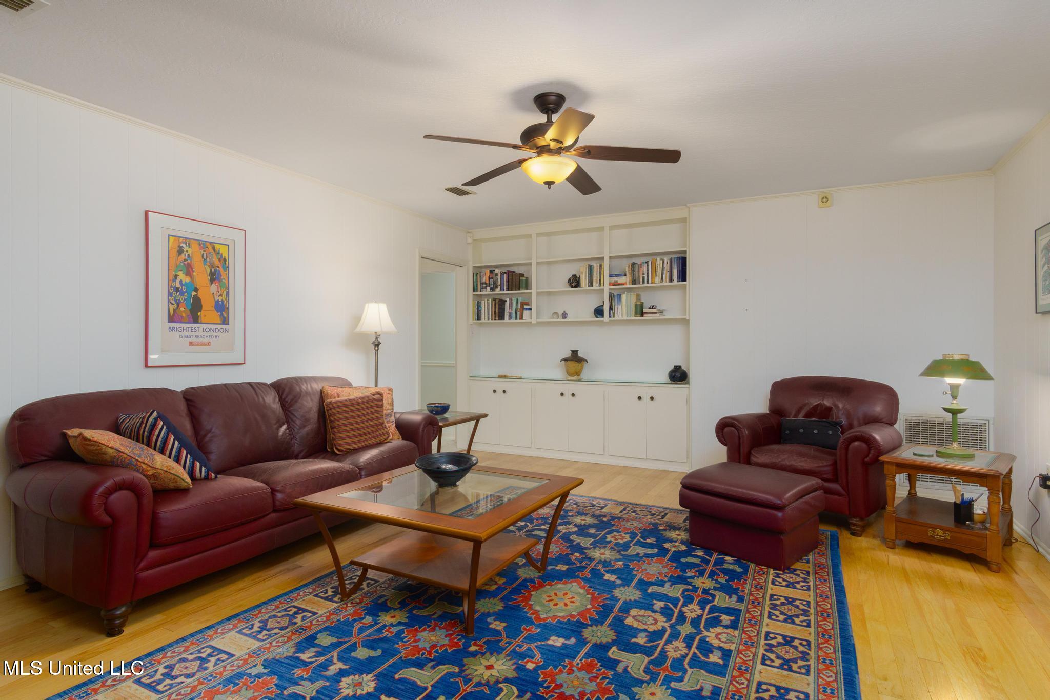 2506 Villa Verde Street Property Photo 6