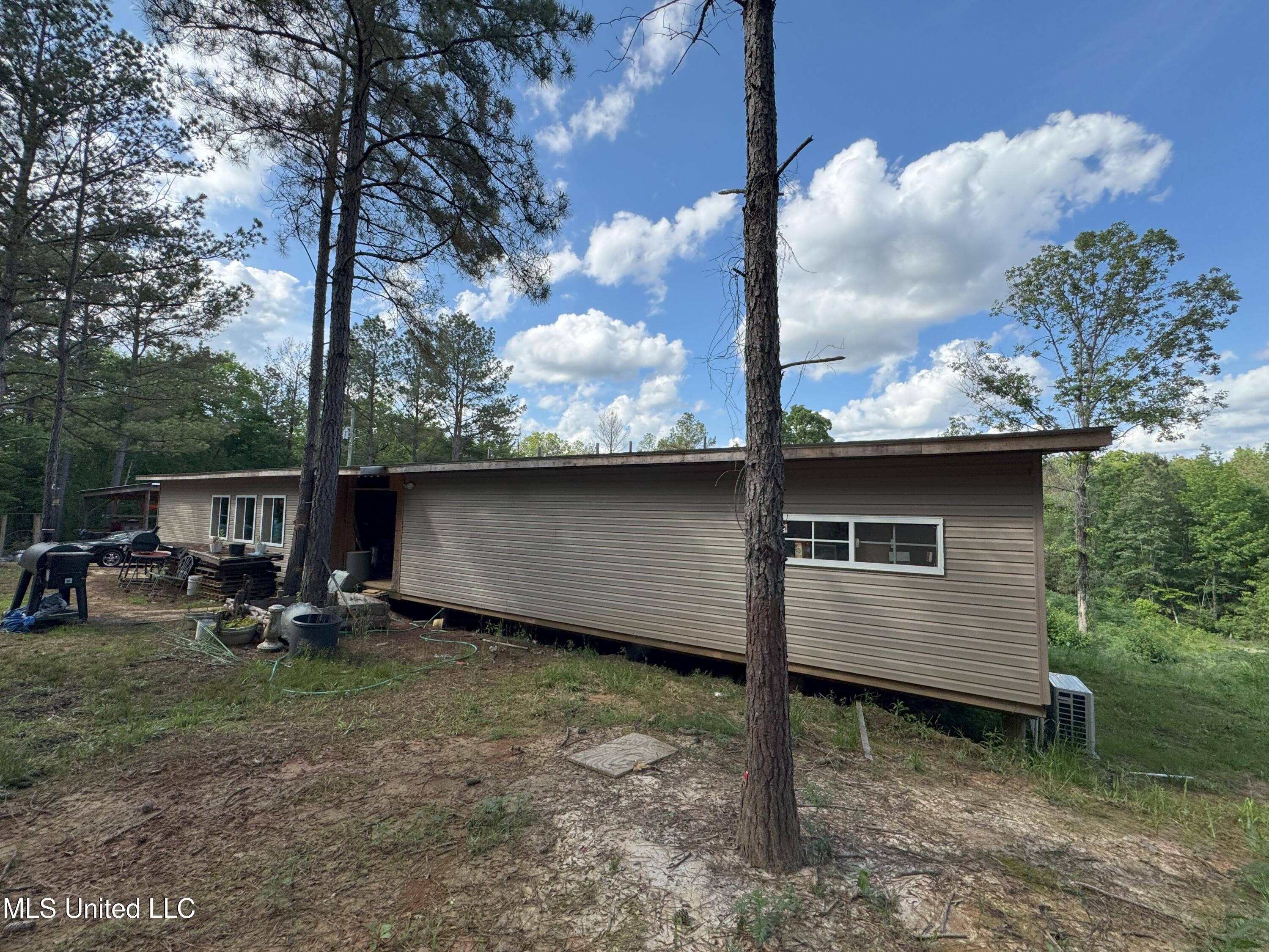 485 Sweet Home Road Property Photo 1