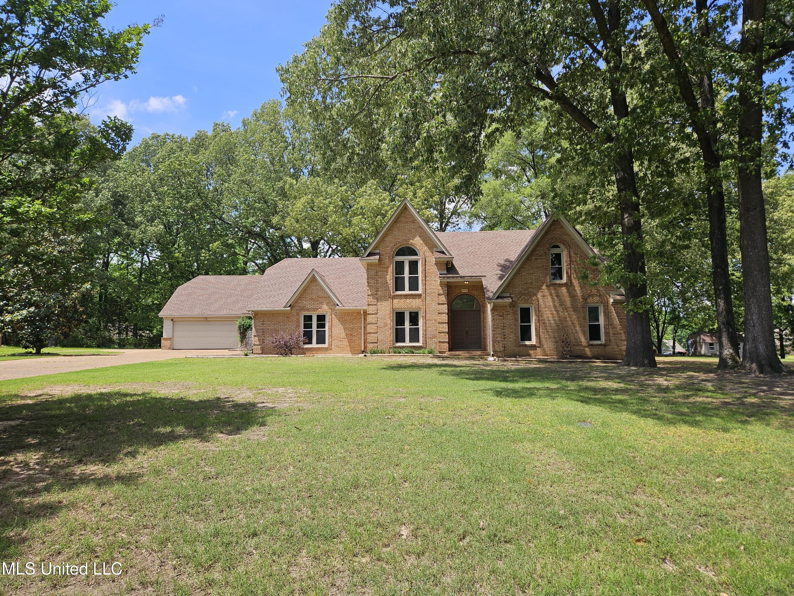 4625 Wealthy Cove Property Photo 1