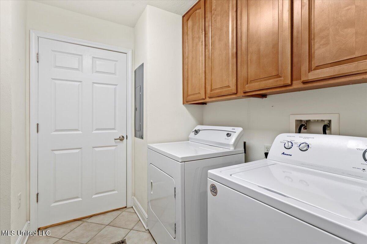 2668 Beach Boulevard Property Photo 19