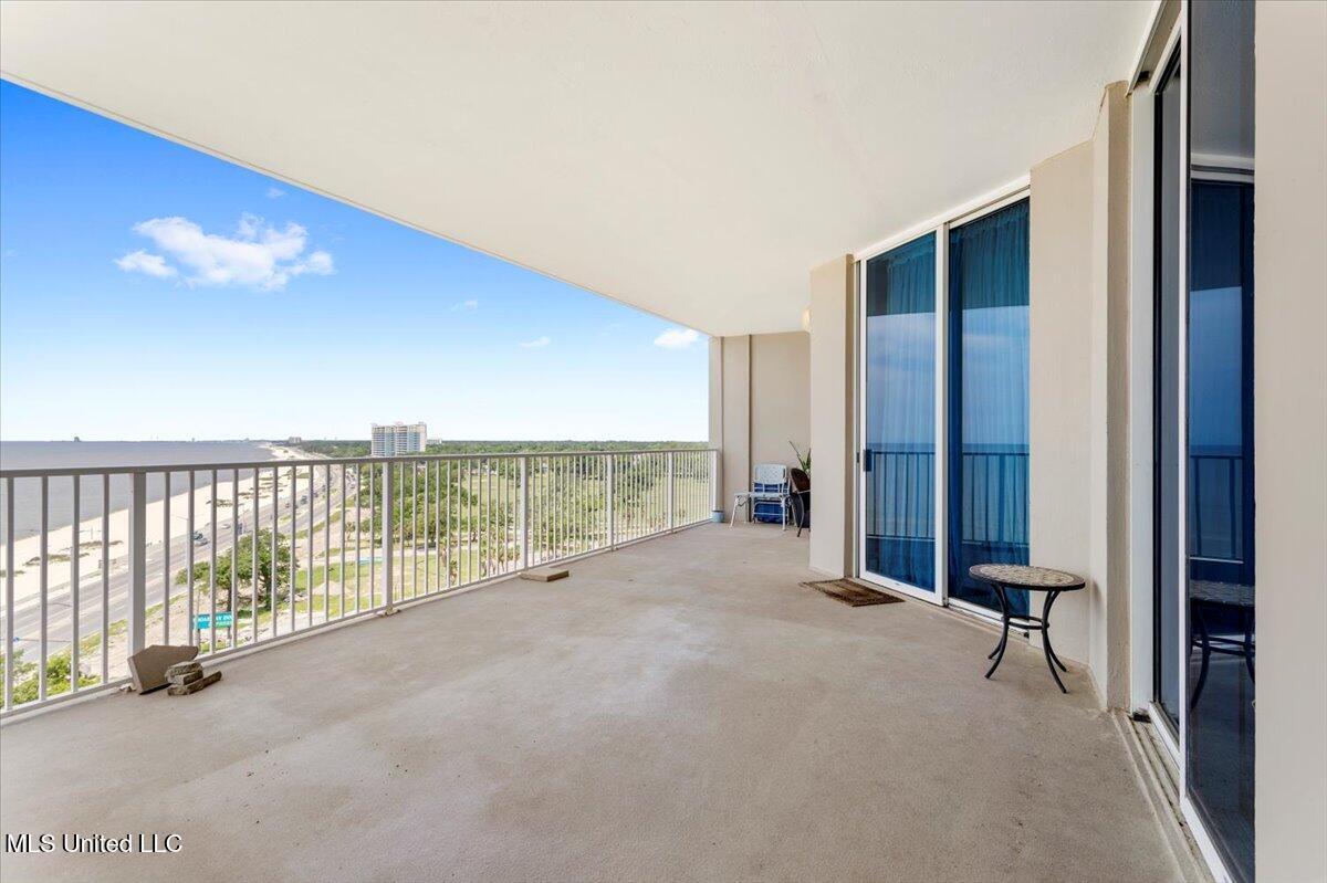 2668 Beach Boulevard Property Photo 26