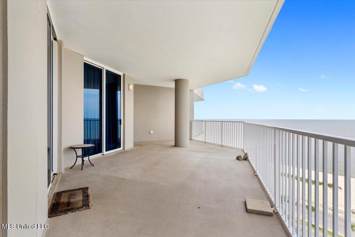 2668 Beach Boulevard Property Photo 28