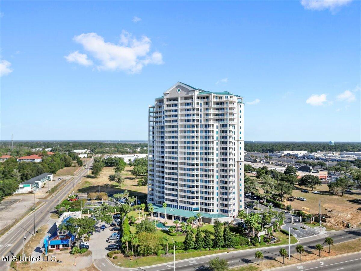 2668 Beach Boulevard Property Photo 31