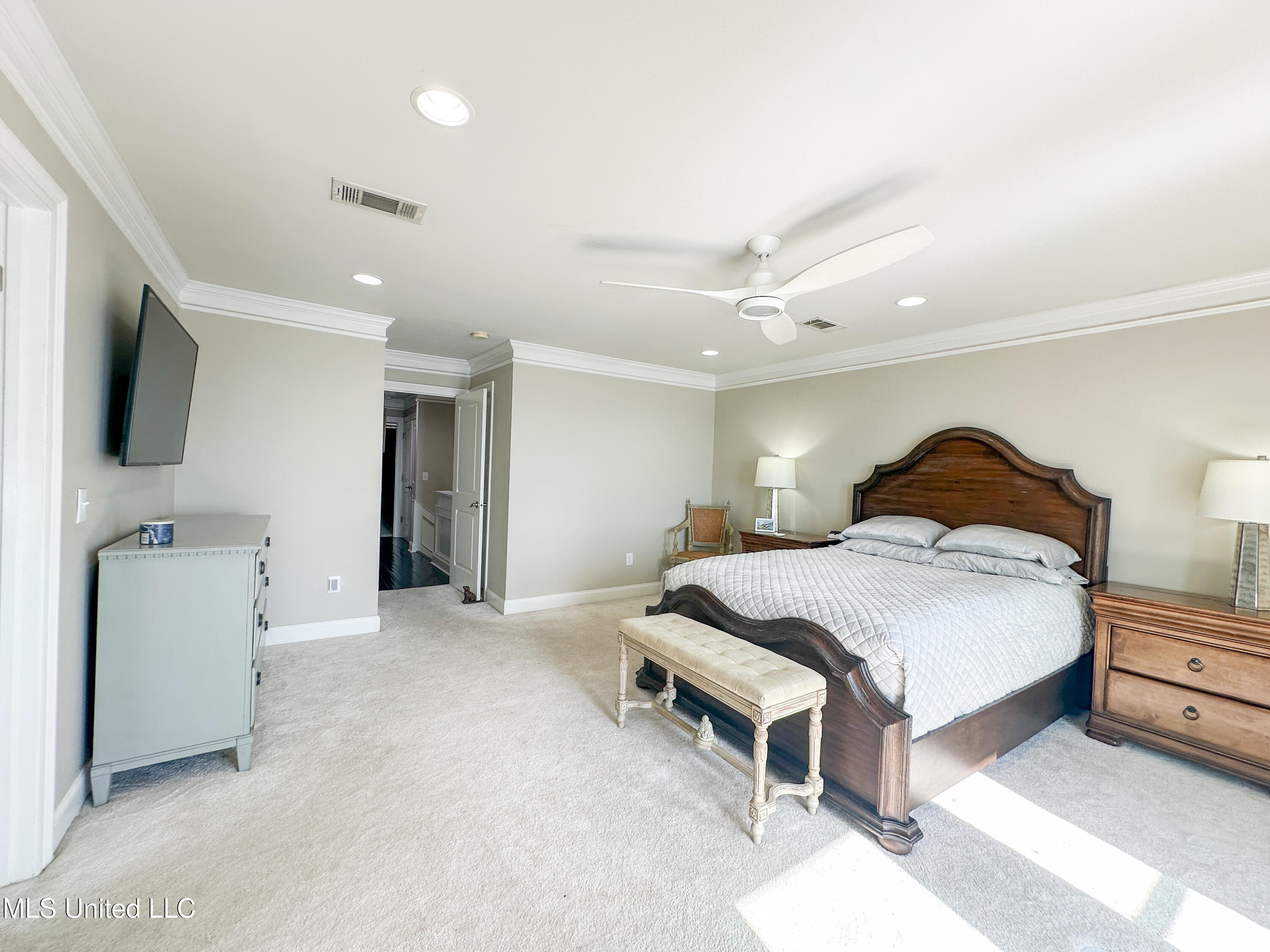 122 Breakers Lane Property Photo 11