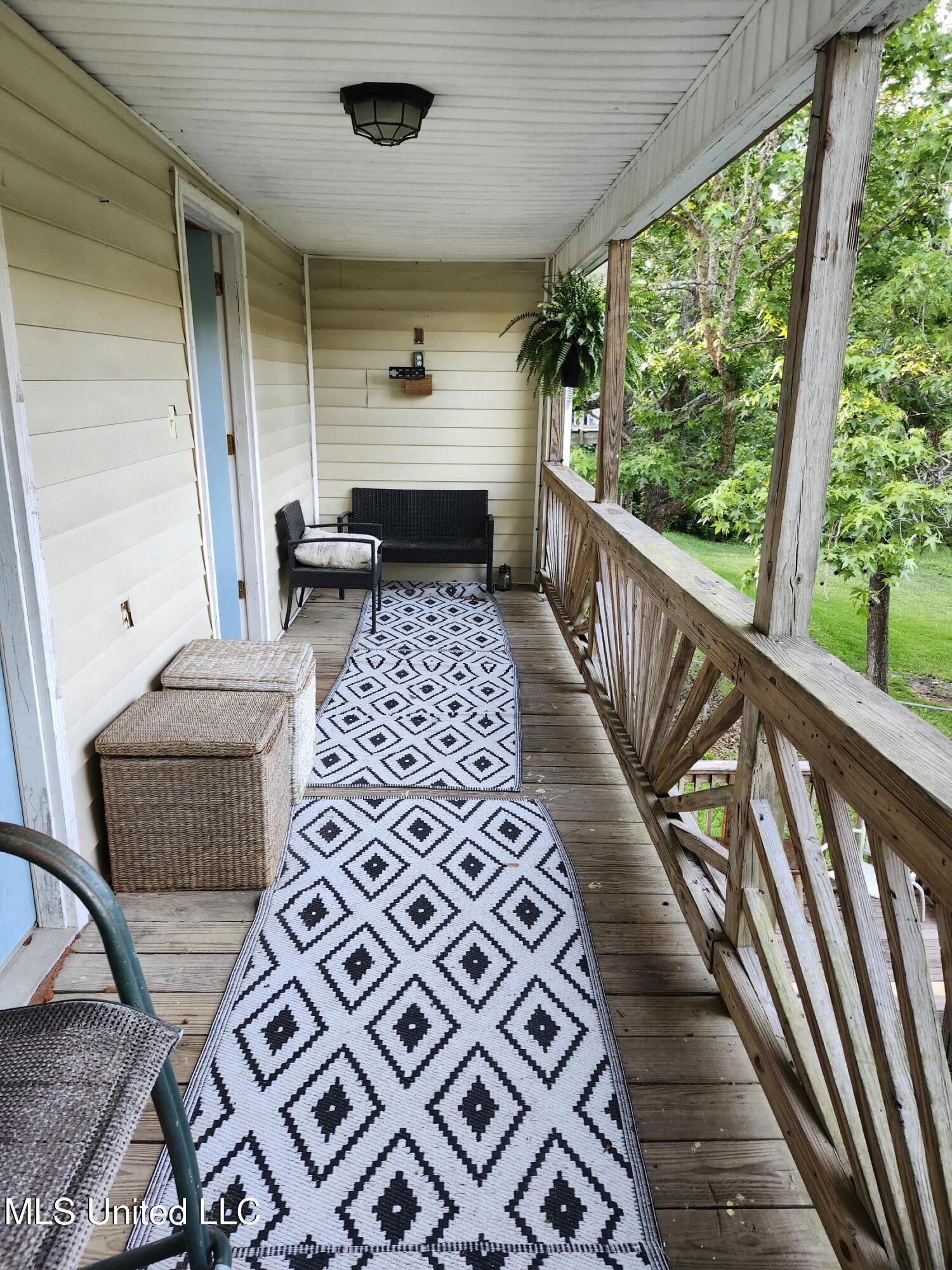2512 Bahama Drive Property Photo 8