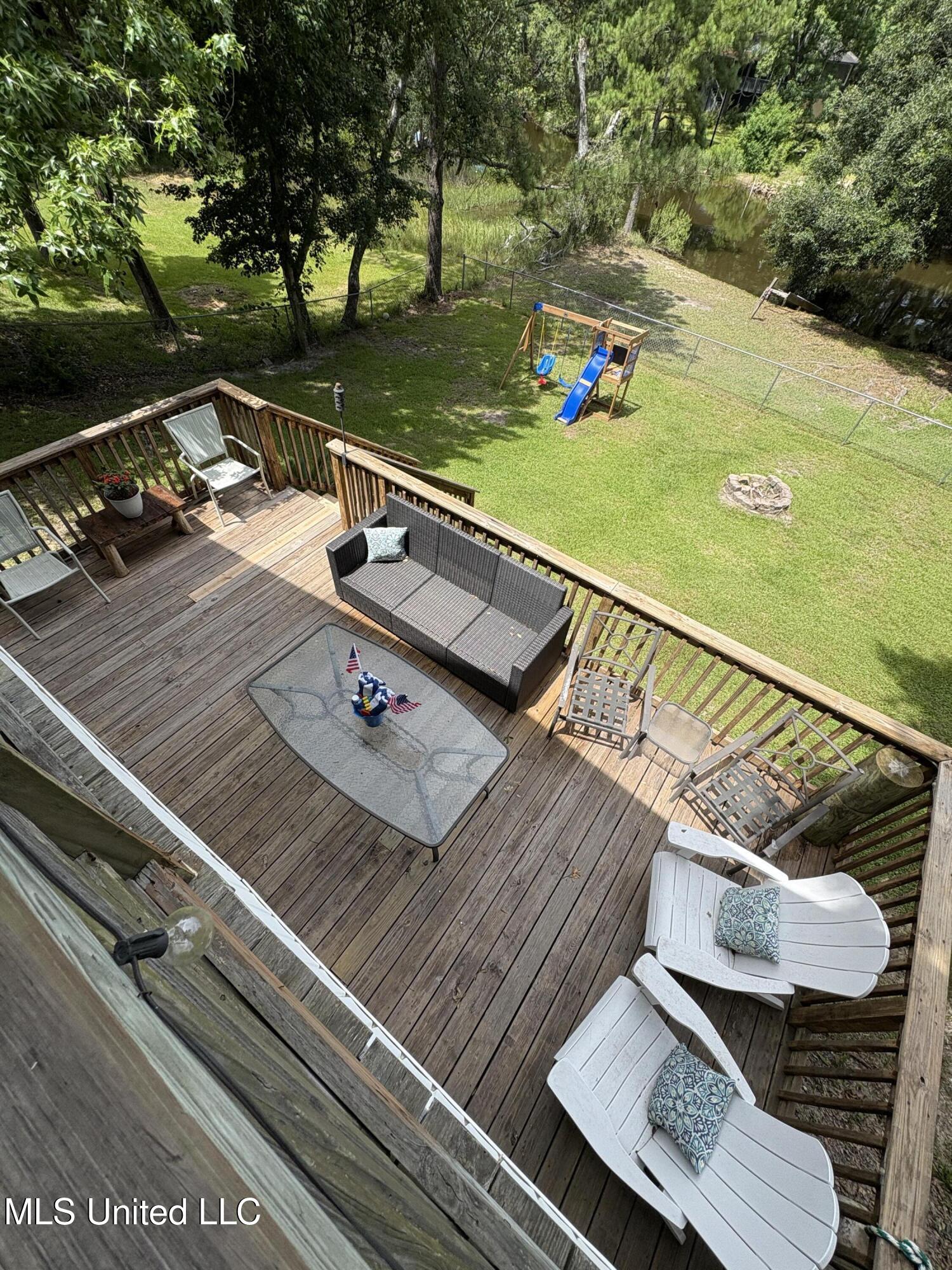 2512 Bahama Drive Property Photo 9