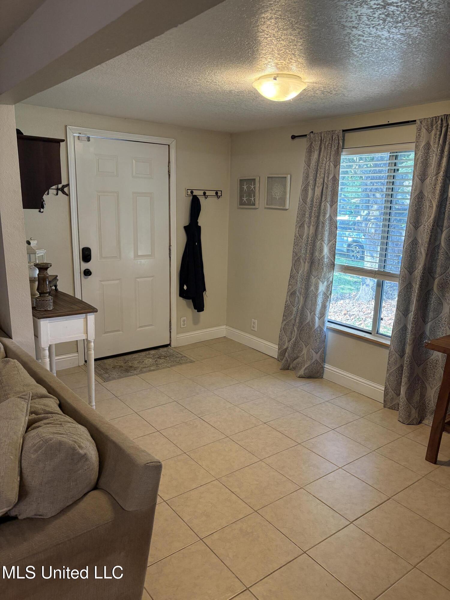2512 Bahama Drive Property Photo 14