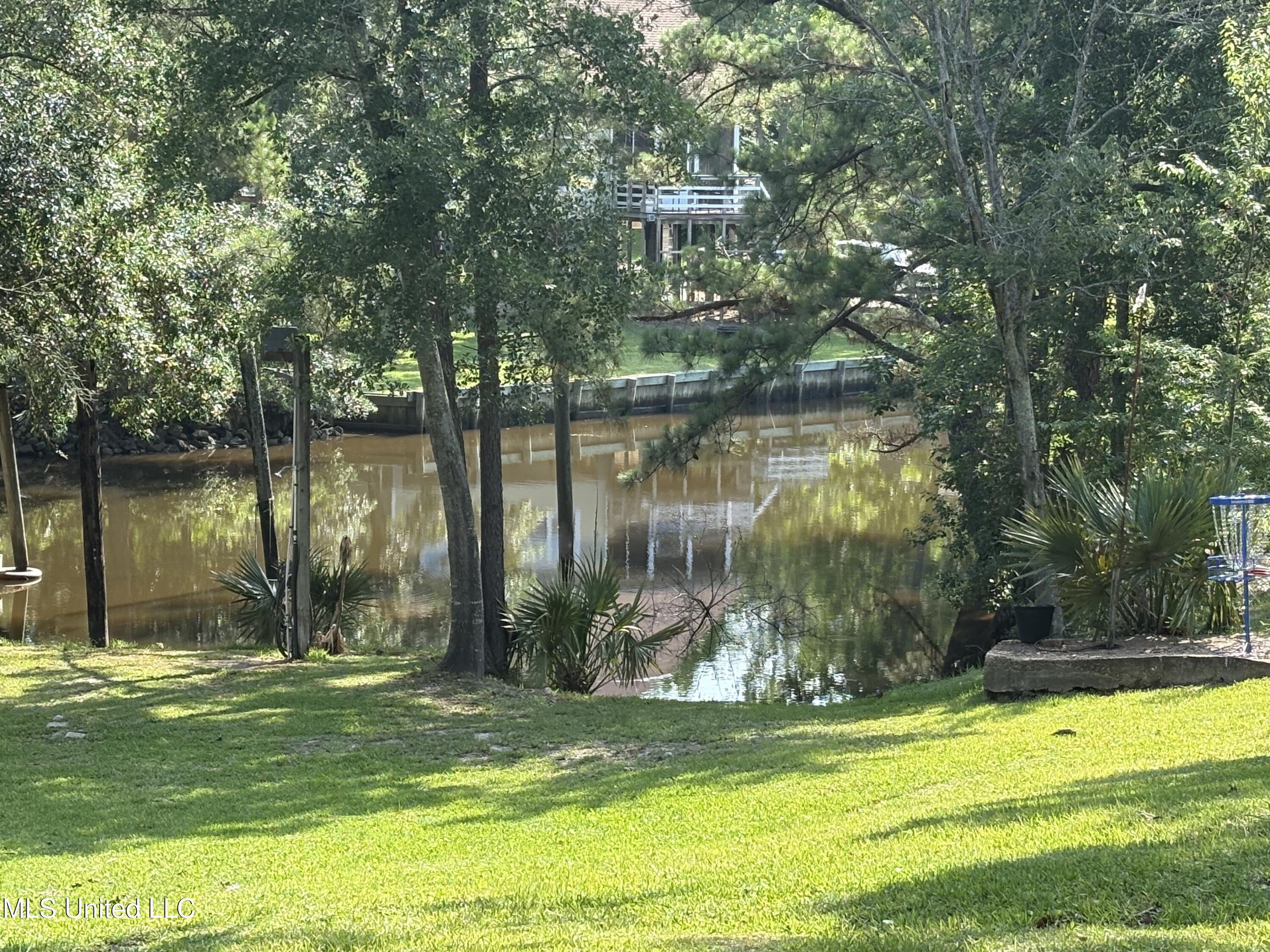 2512 Bahama Drive Property Photo 32