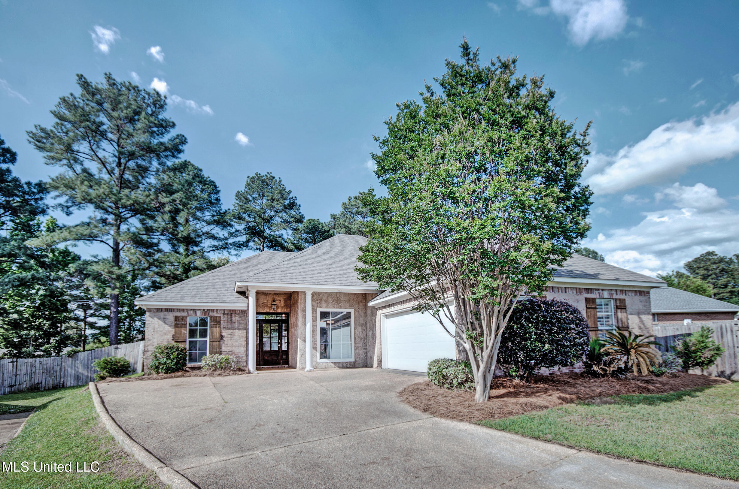 508 Jasmine Court Property Photo 2