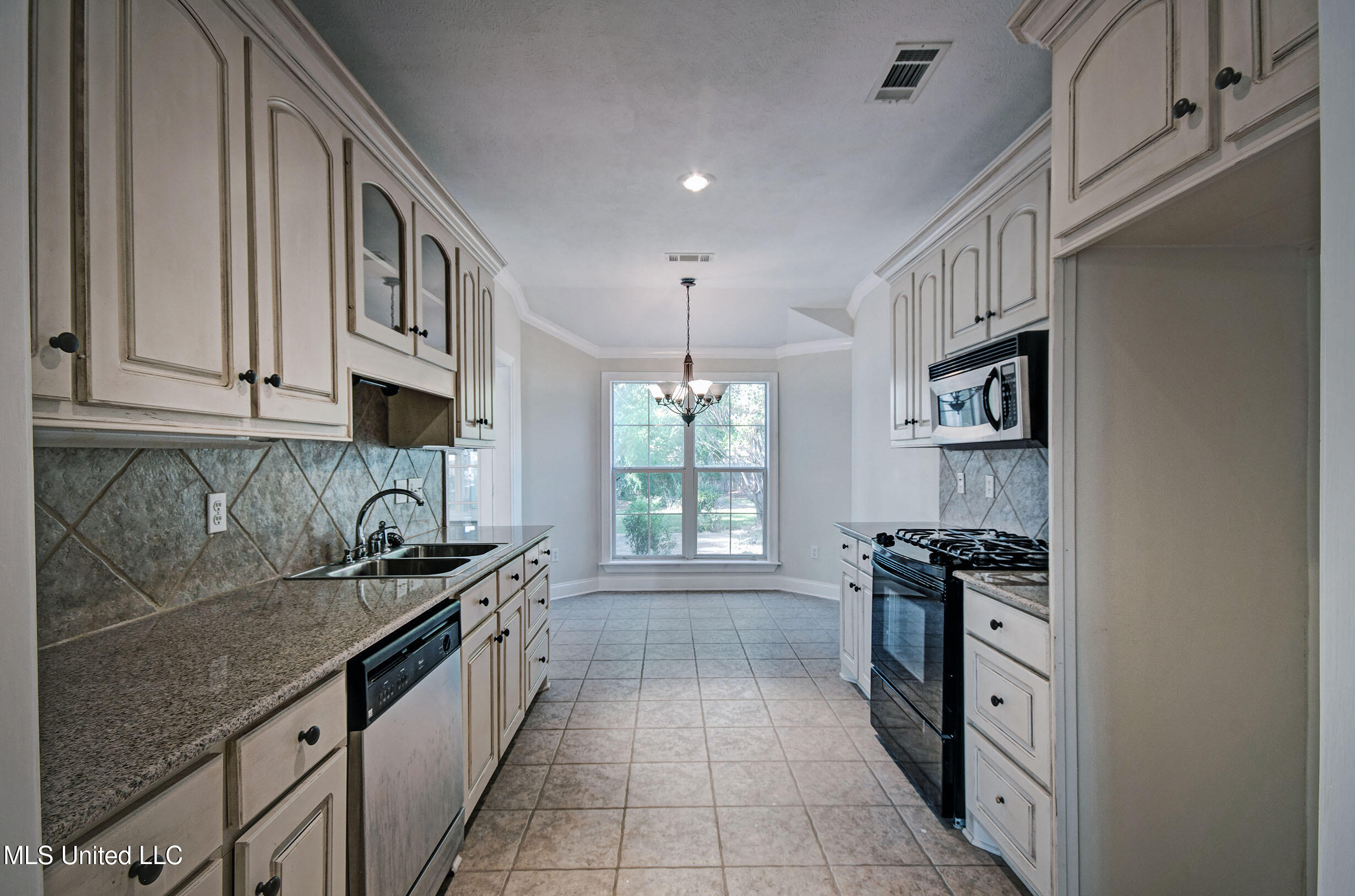 508 Jasmine Court Property Photo 18