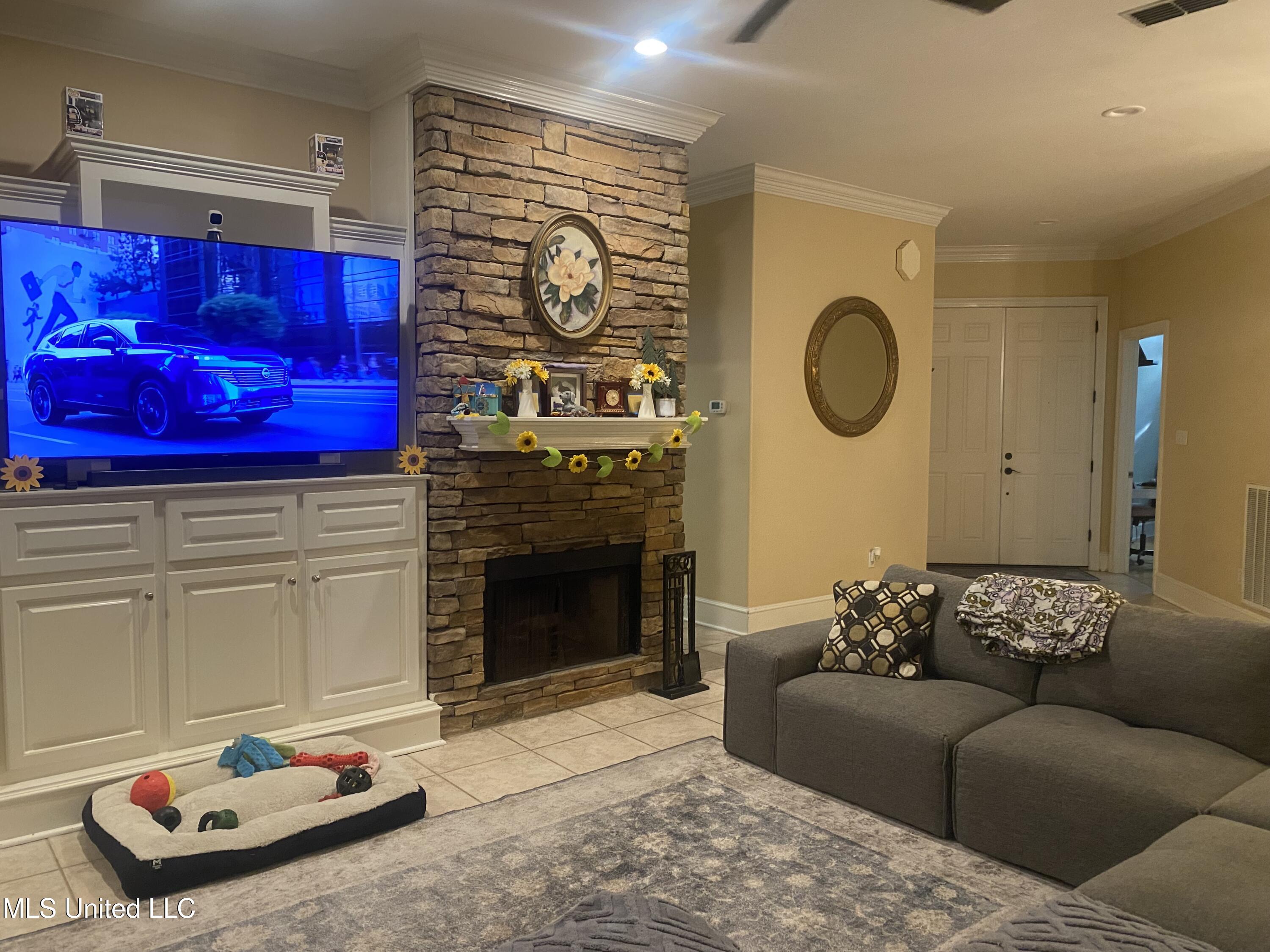 962 Glen Oaks Drive Property Photo 12