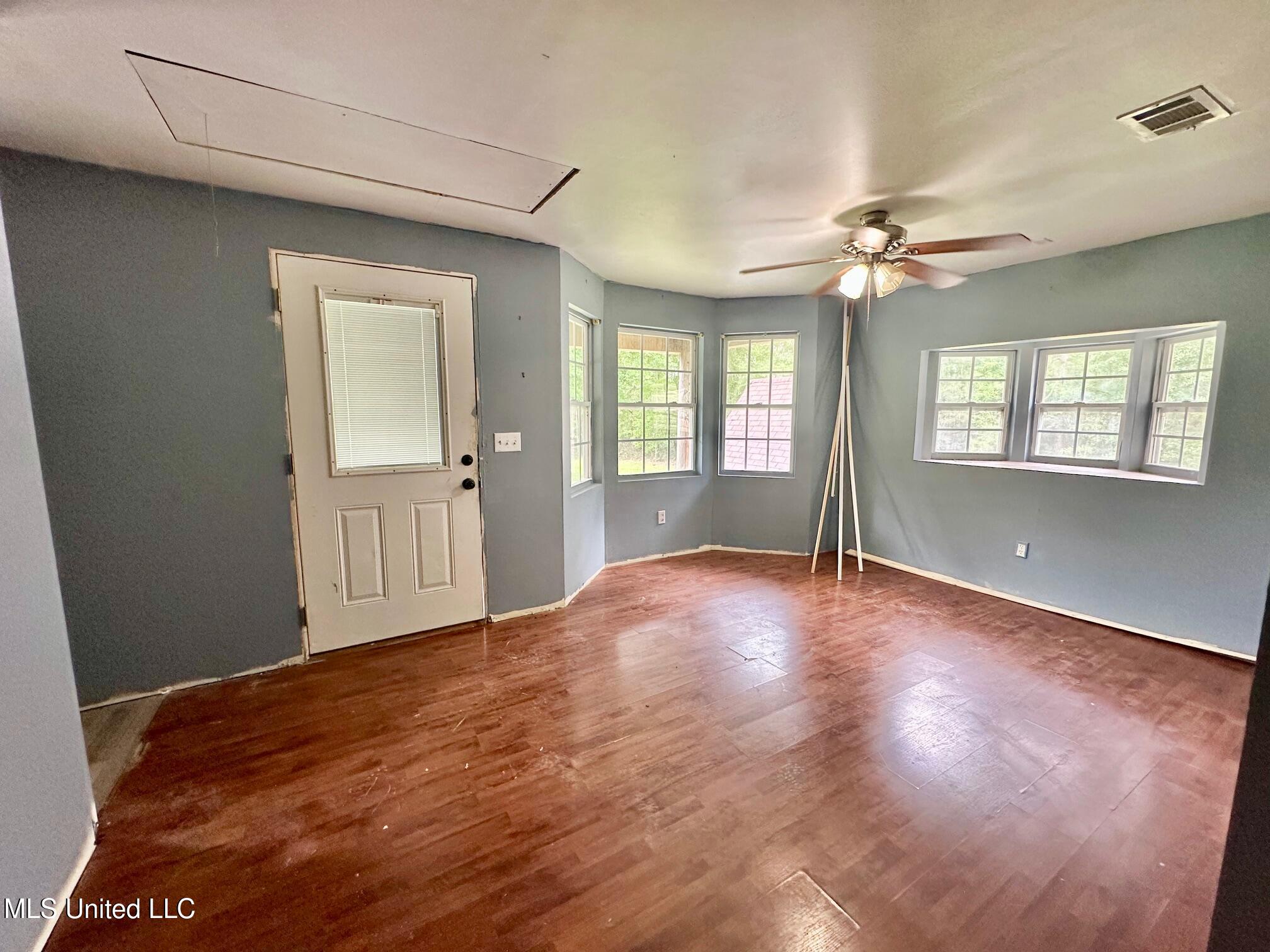 5383 Rocky Hill Dedeaux Road Property Photo 7