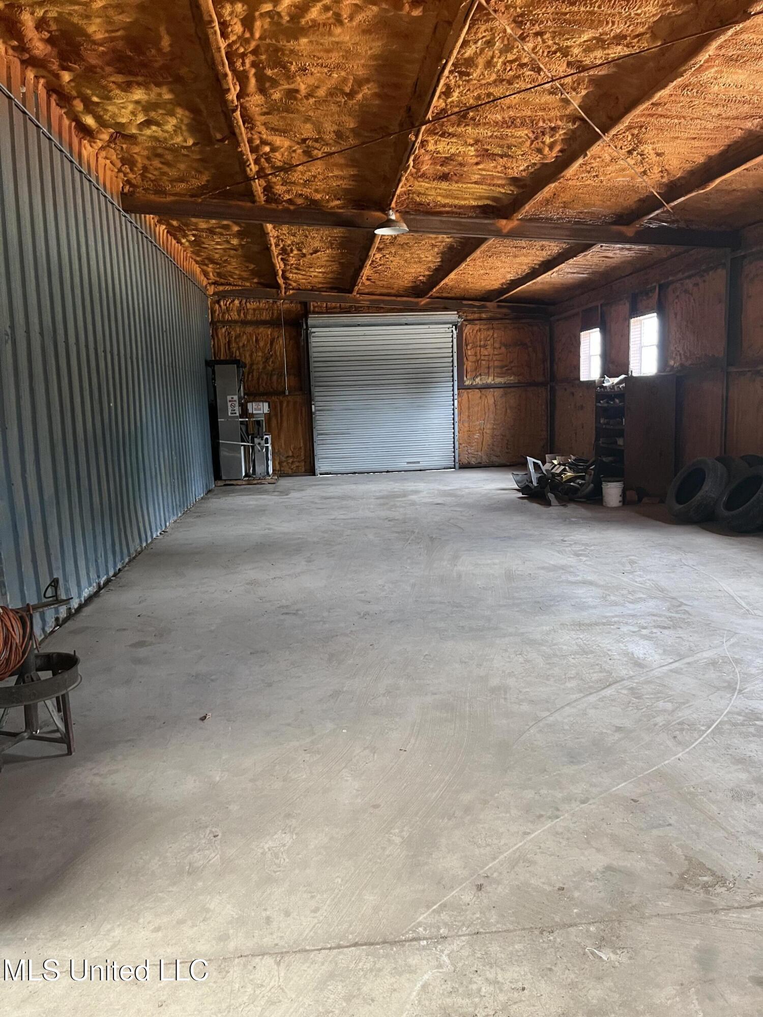 674 La-8 Property Photo 5
