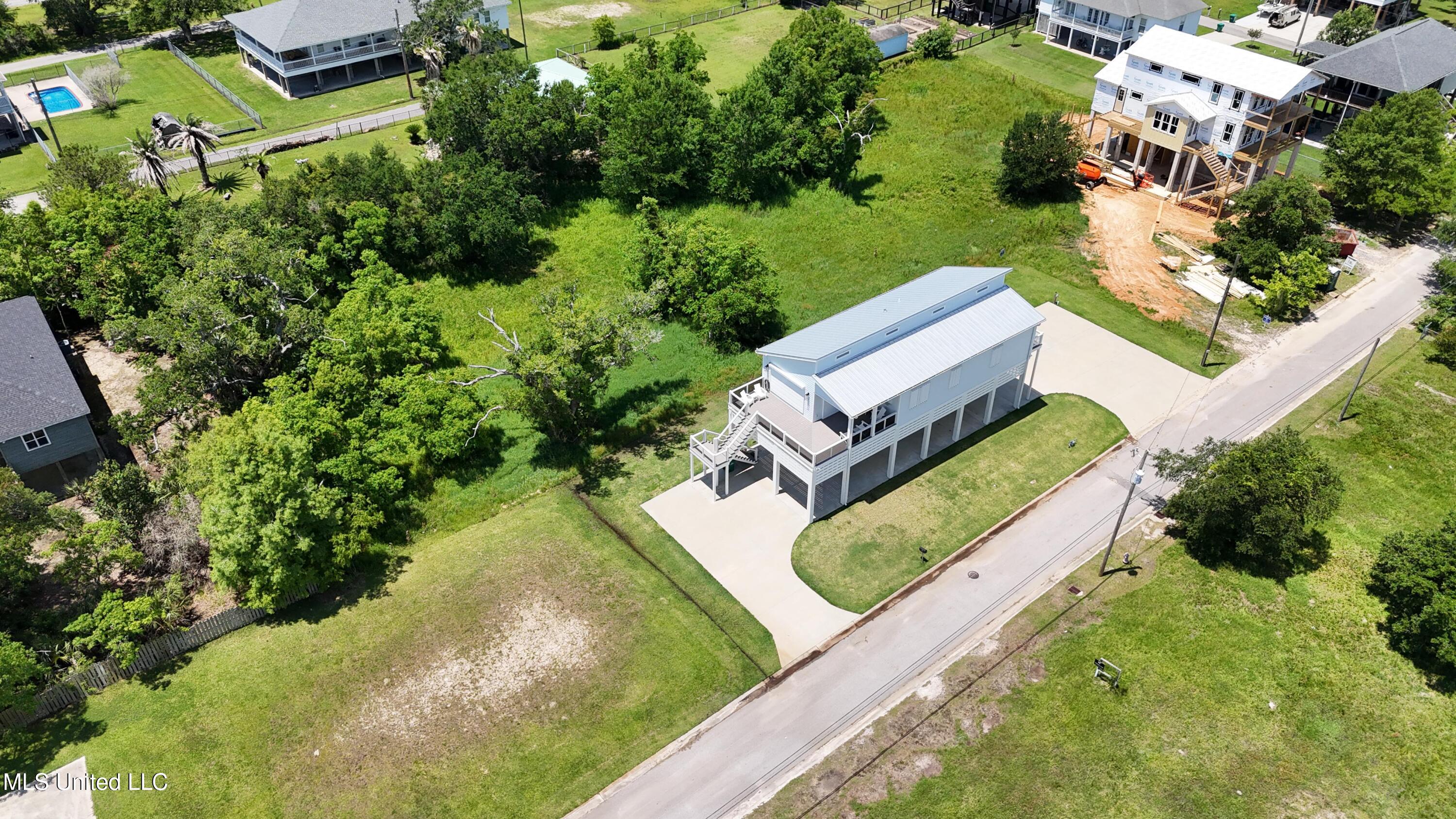 107 St Joseph Street Property Photo 10