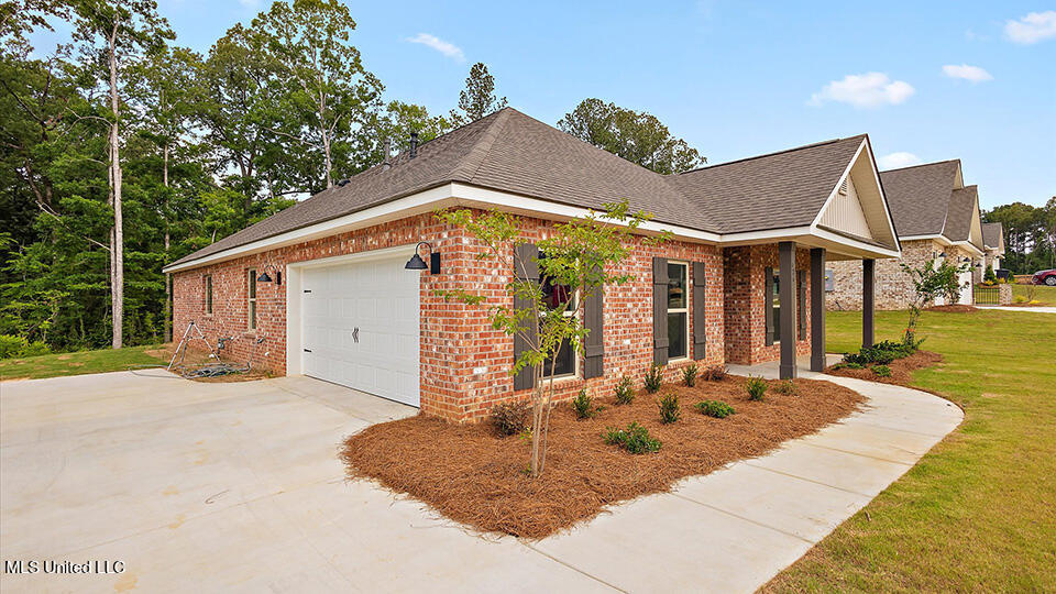 425 Piney Drive Property Photo 3