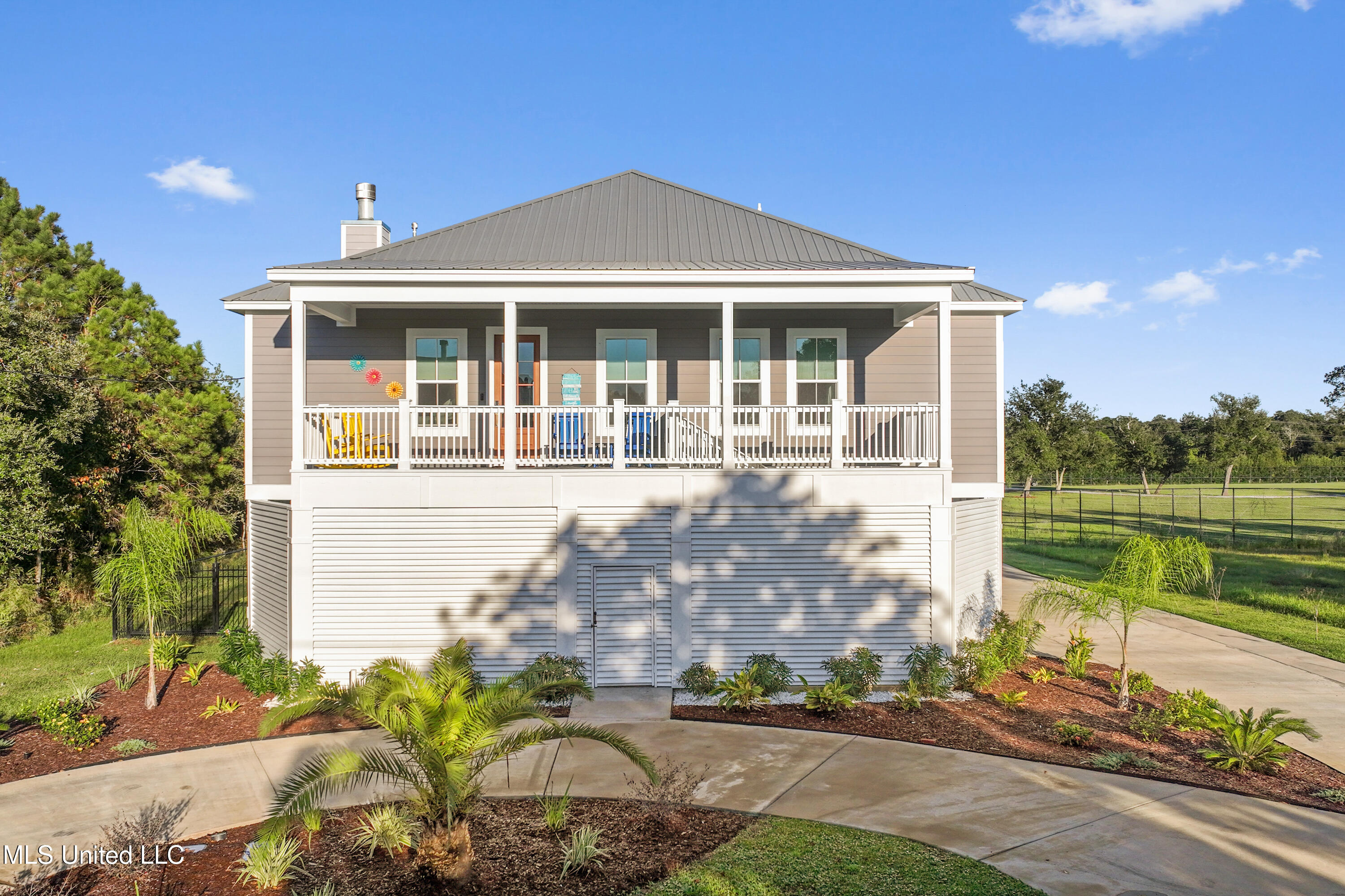 14 Sherman Avenue Property Photo 1