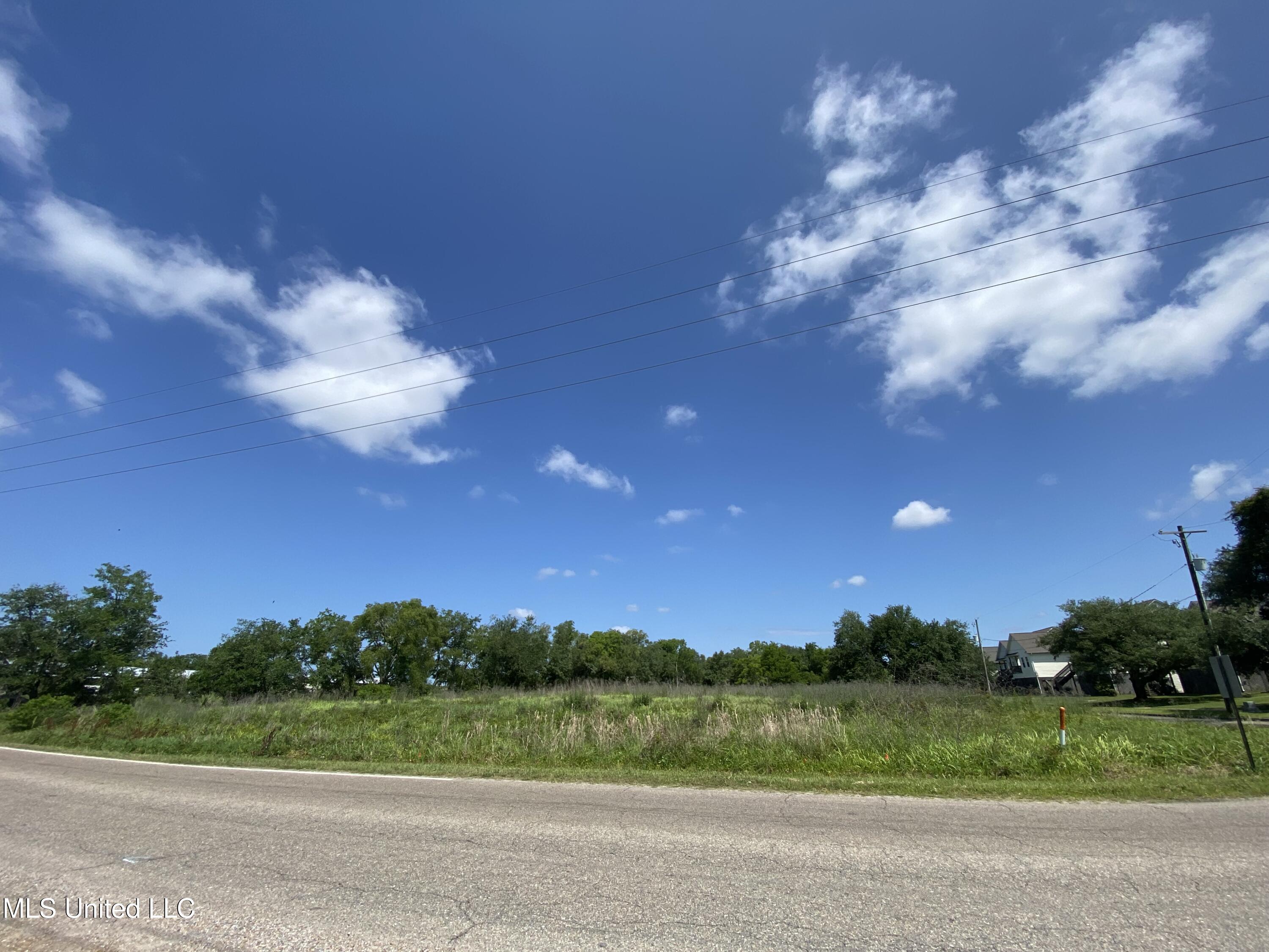 Davis Avenue Property Photo 1