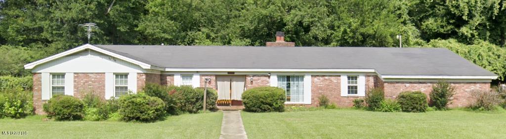 1173 Northwest Avenue Property Photo 1