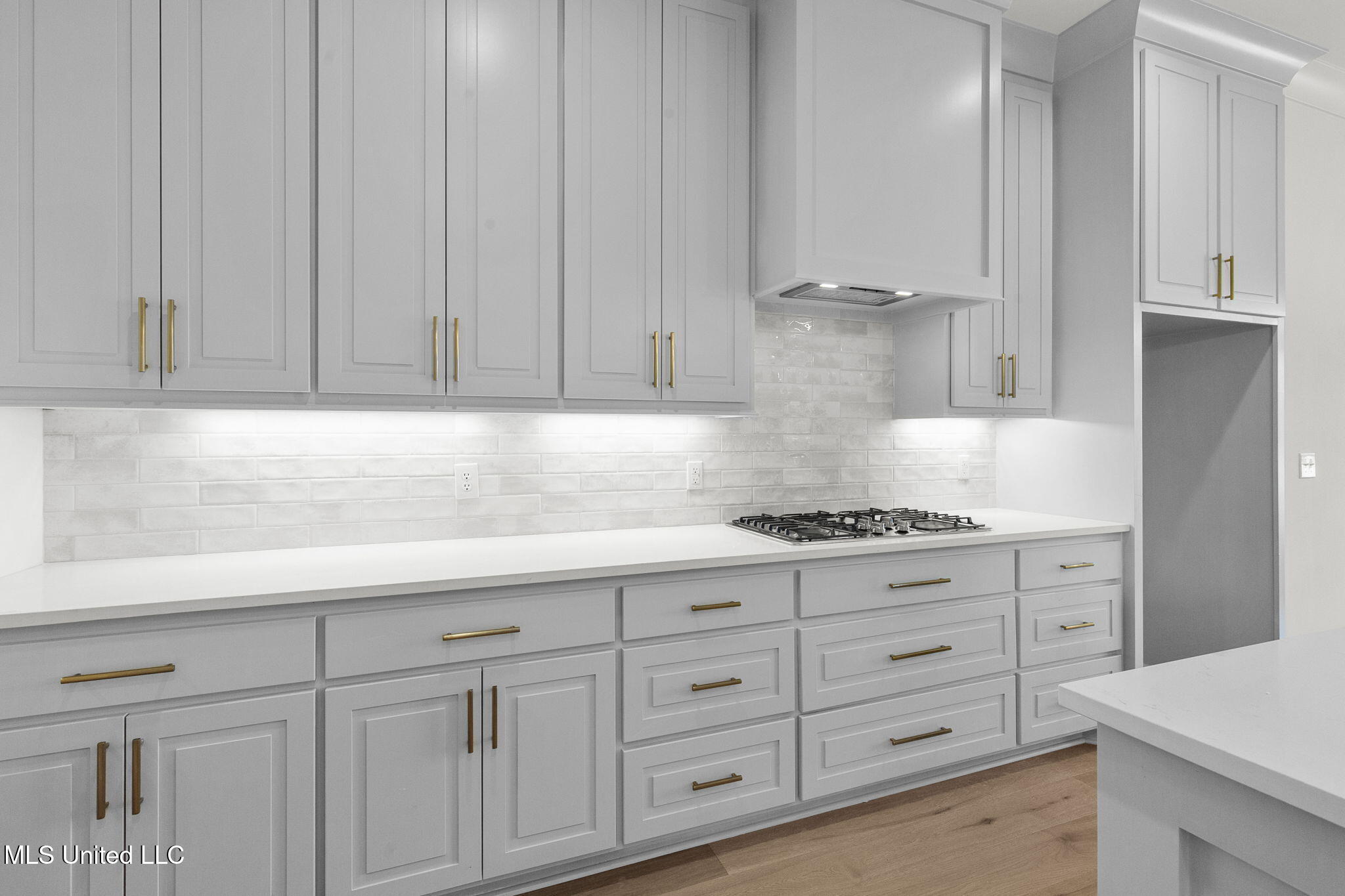 124 Lake Crest Drive Property Photo 14