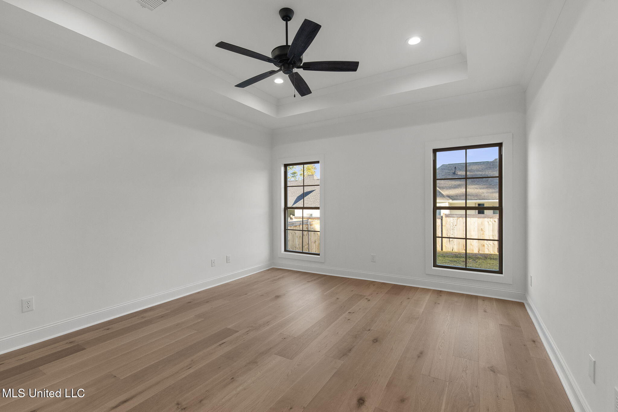 124 Lake Crest Drive Property Photo 20