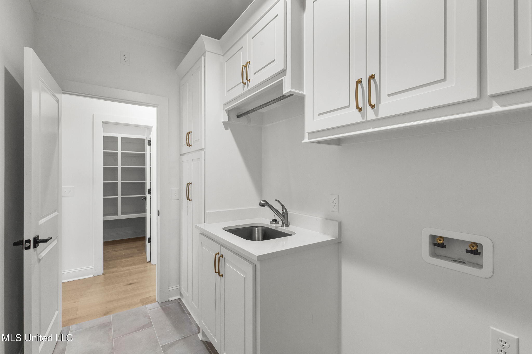 124 Lake Crest Drive Property Photo 30