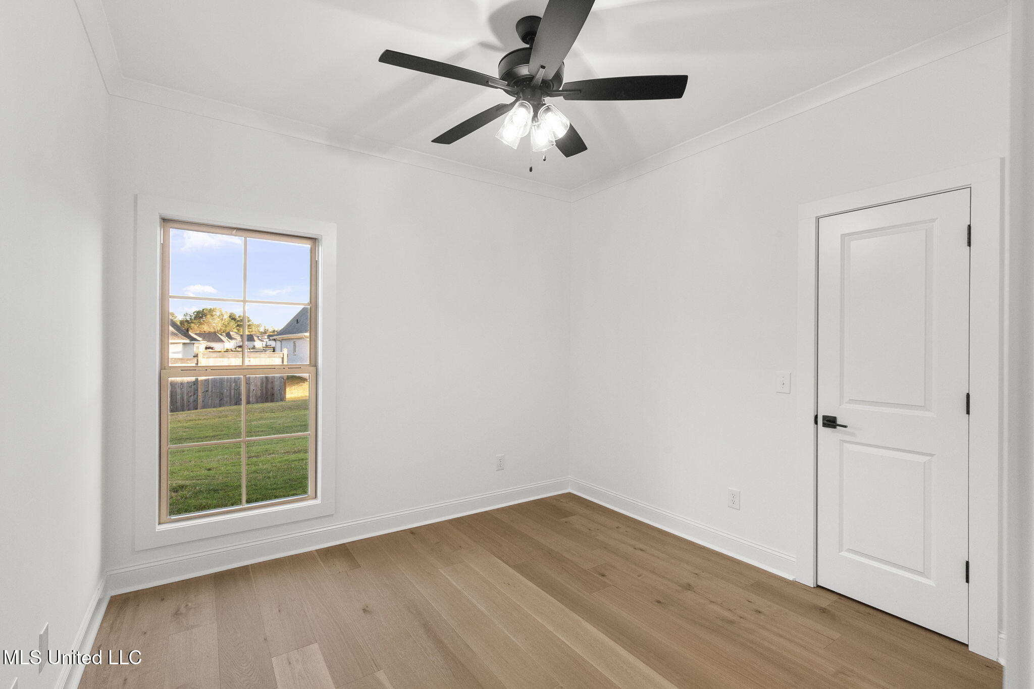 124 Lake Crest Drive Property Photo 37