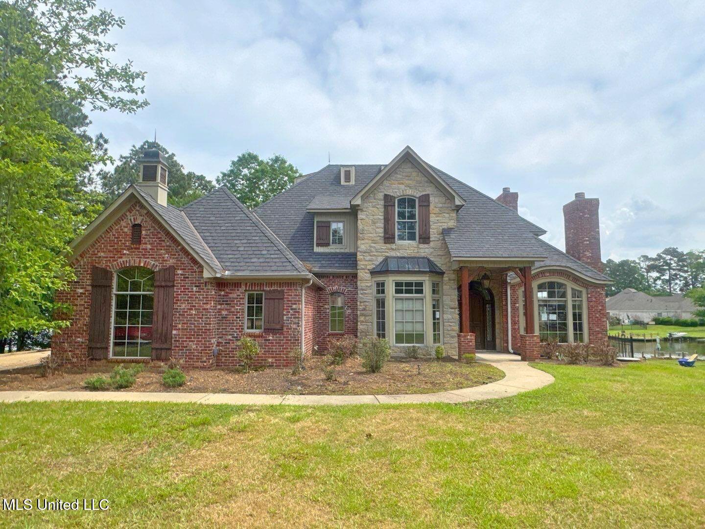 162 Lake Ridge Drive Property Photo 1