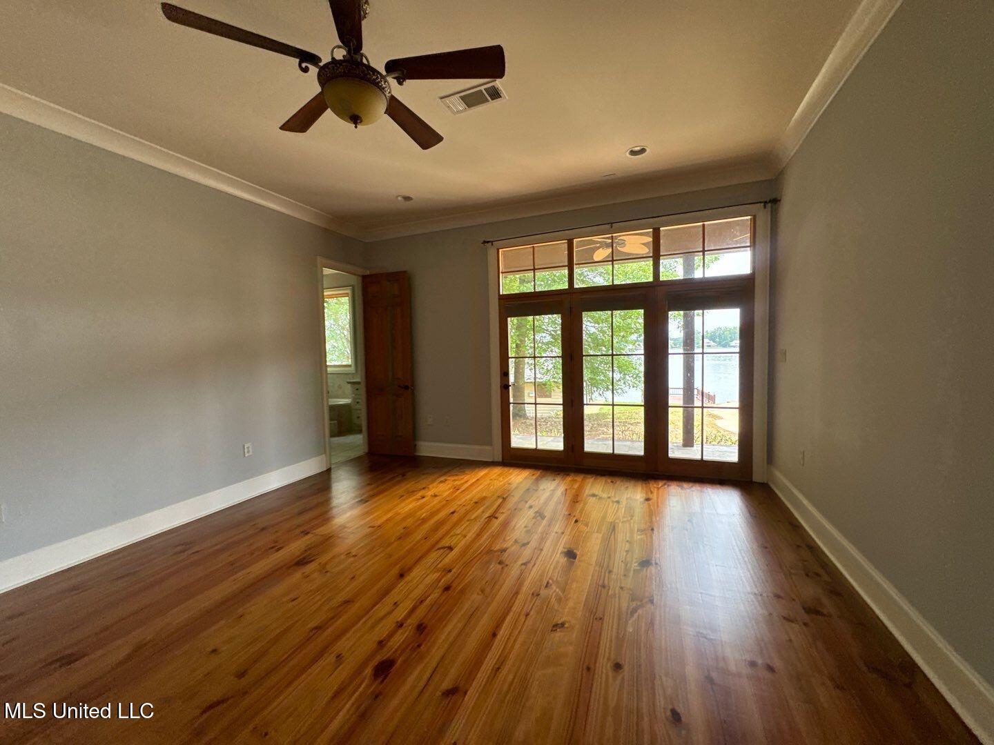 162 Lake Ridge Drive Property Photo 10