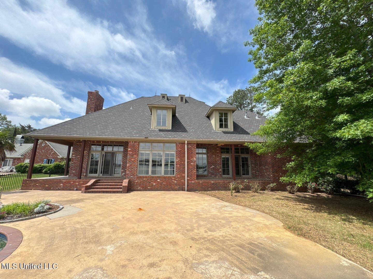 162 Lake Ridge Drive Property Photo 27