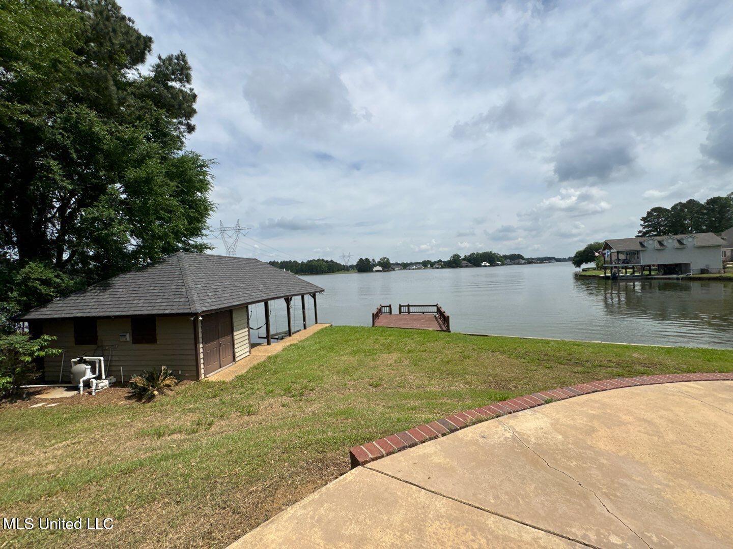 162 Lake Ridge Drive Property Photo 29