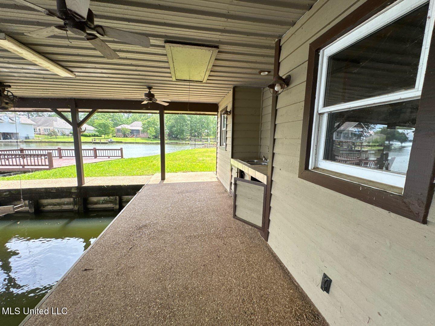 162 Lake Ridge Drive Property Photo 32