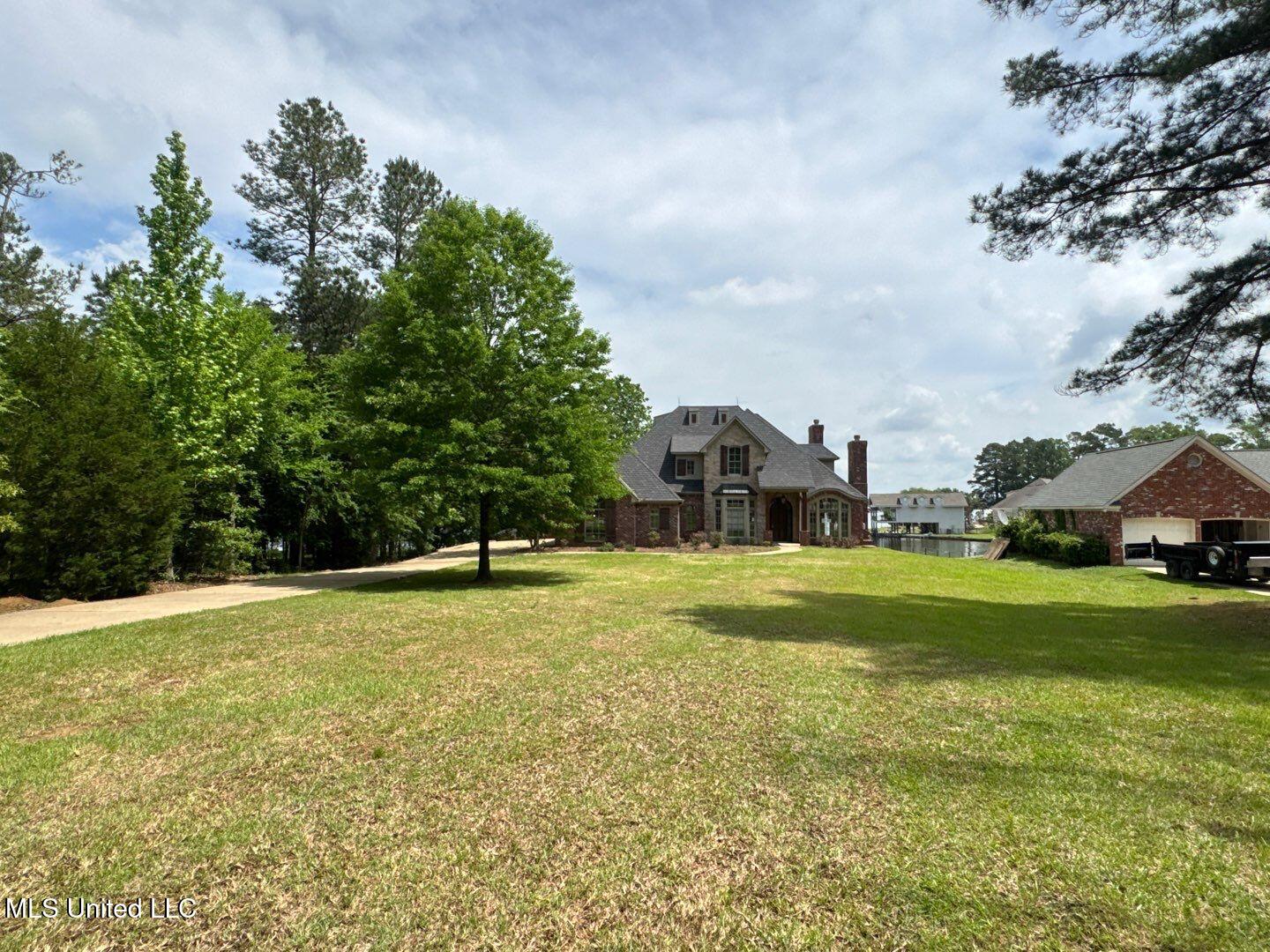 162 Lake Ridge Drive Property Photo 42