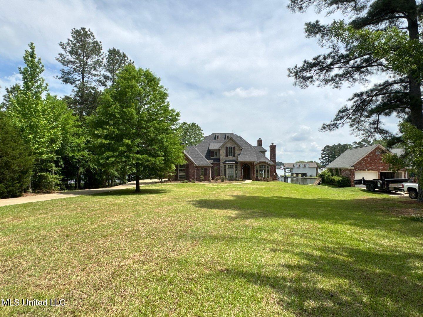162 Lake Ridge Drive Property Photo 43