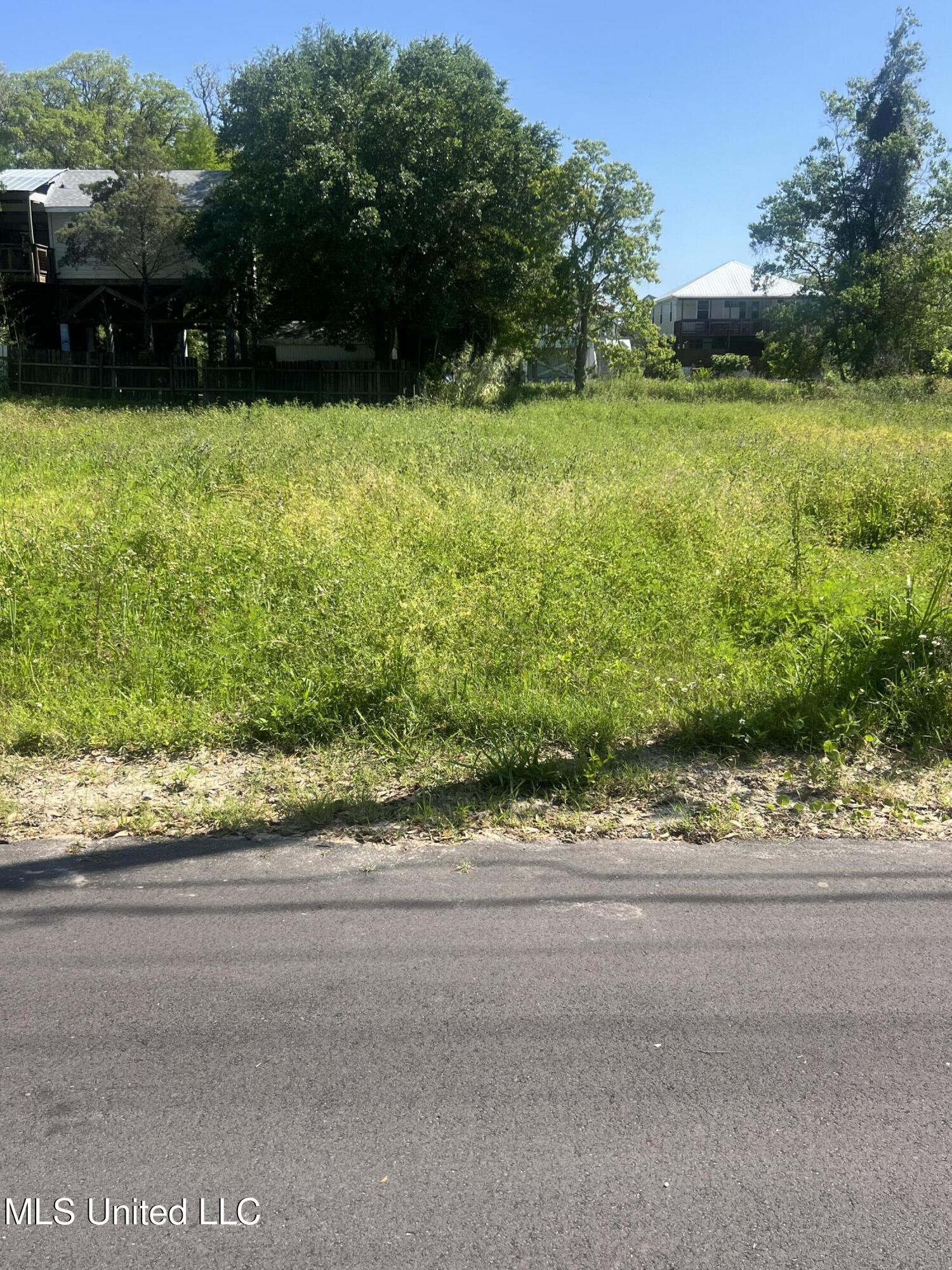 375 Pearl Street Property Photo 1