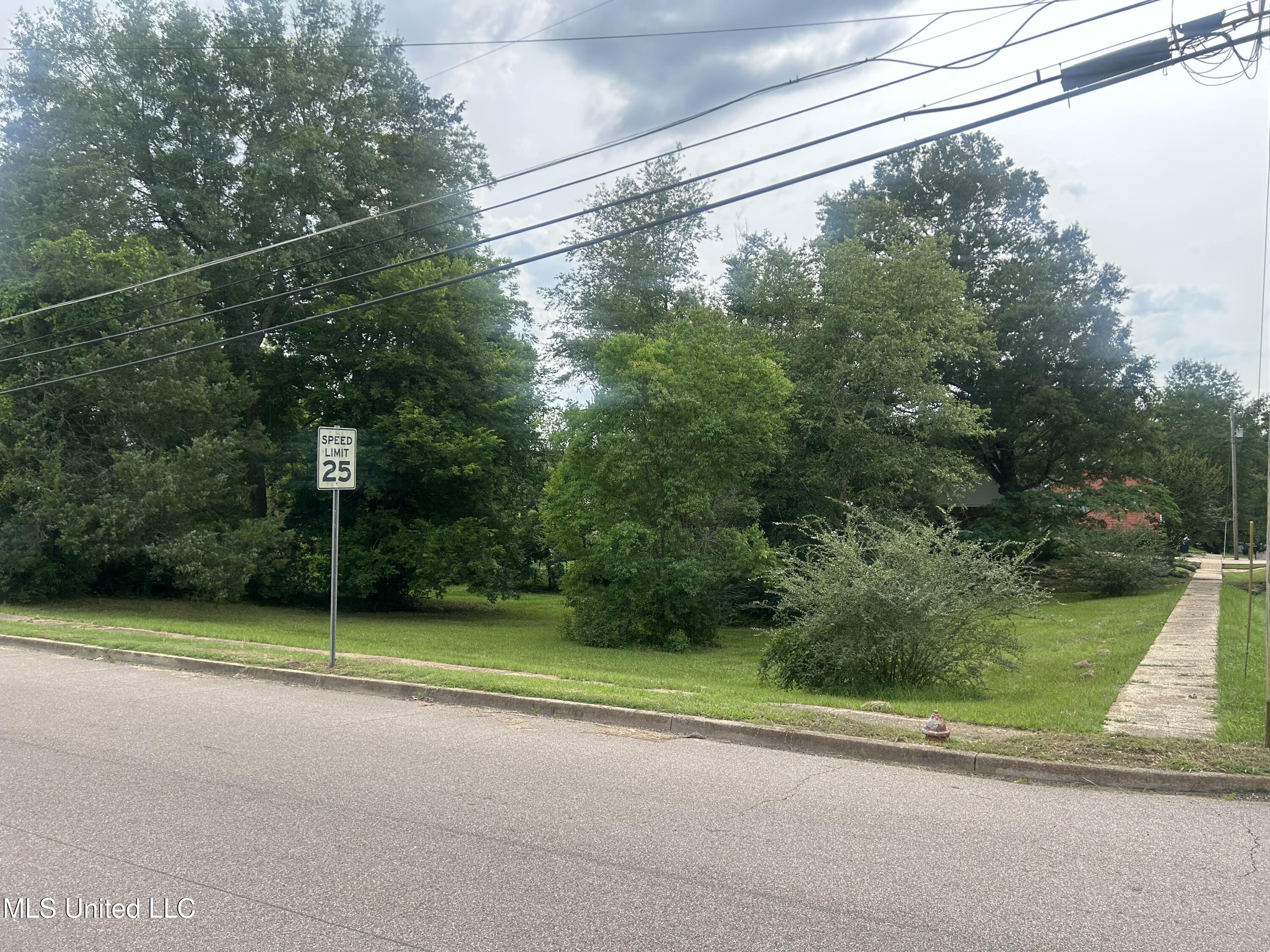 N East St Street Property Photo 1